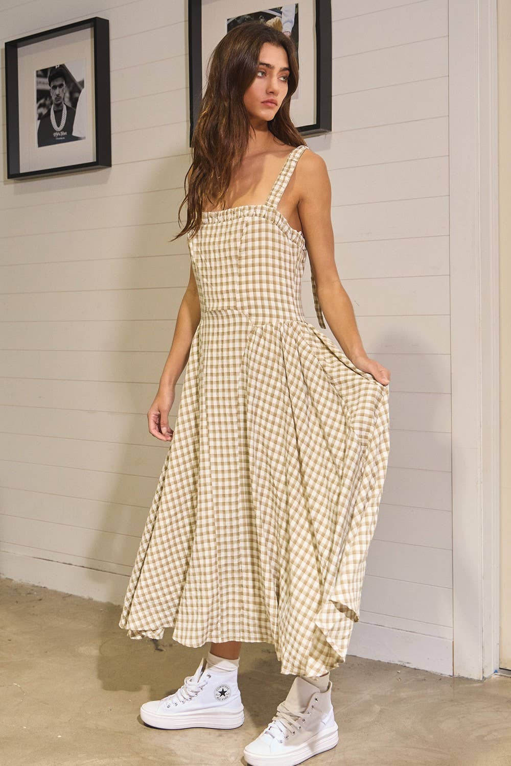 CONVERTIBLE SHOULDER STRAPS SMOCKED CHECK MIDI DRESS