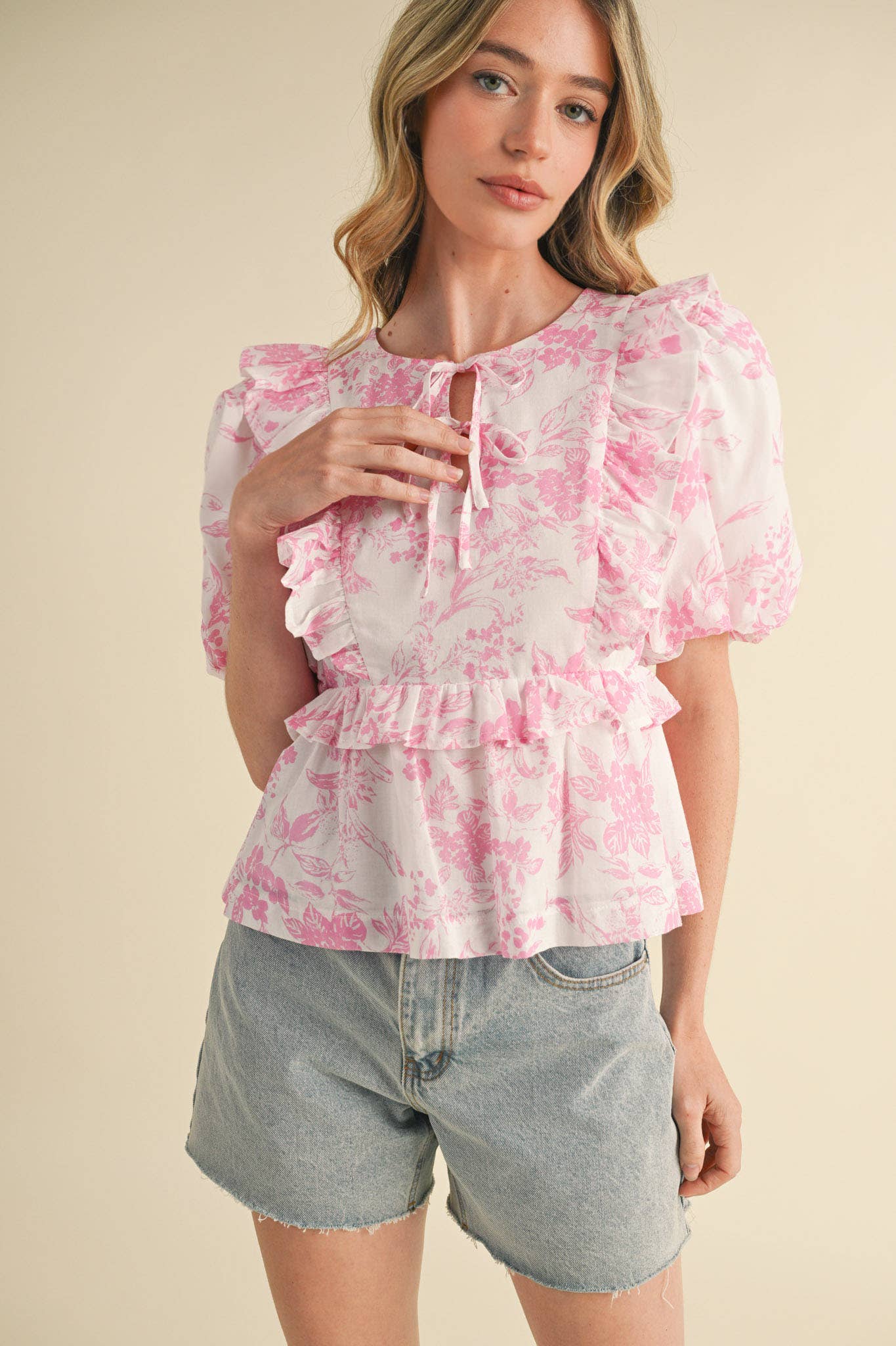 EXCLUSIVE PRINT FLORAL RUFFLED BUBBLE SLEEVE TOP