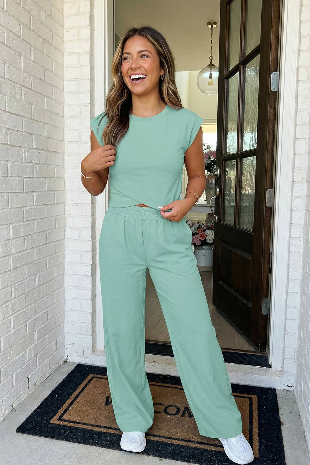 LAS Solid Color Cropped Tank Top and Jogger Pants Set