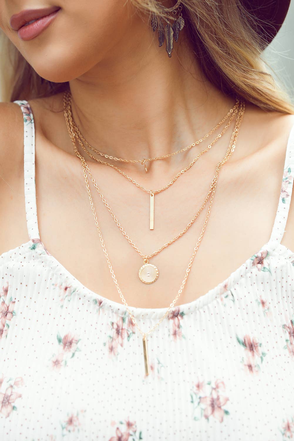 Boho Multi-layered Star Pendant Necklace: Gold