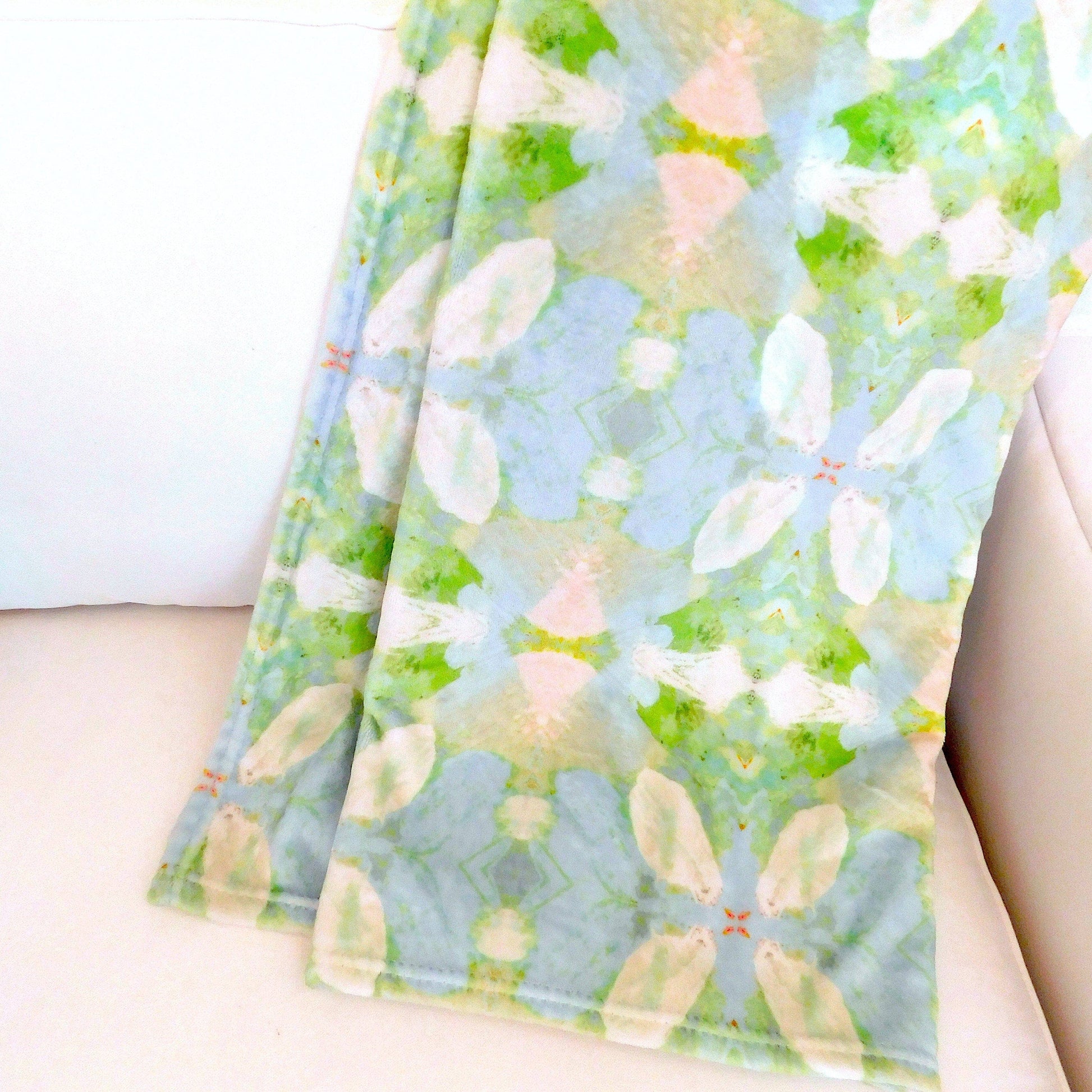 laura park Elephant Falls Fleece Blanket: One Size