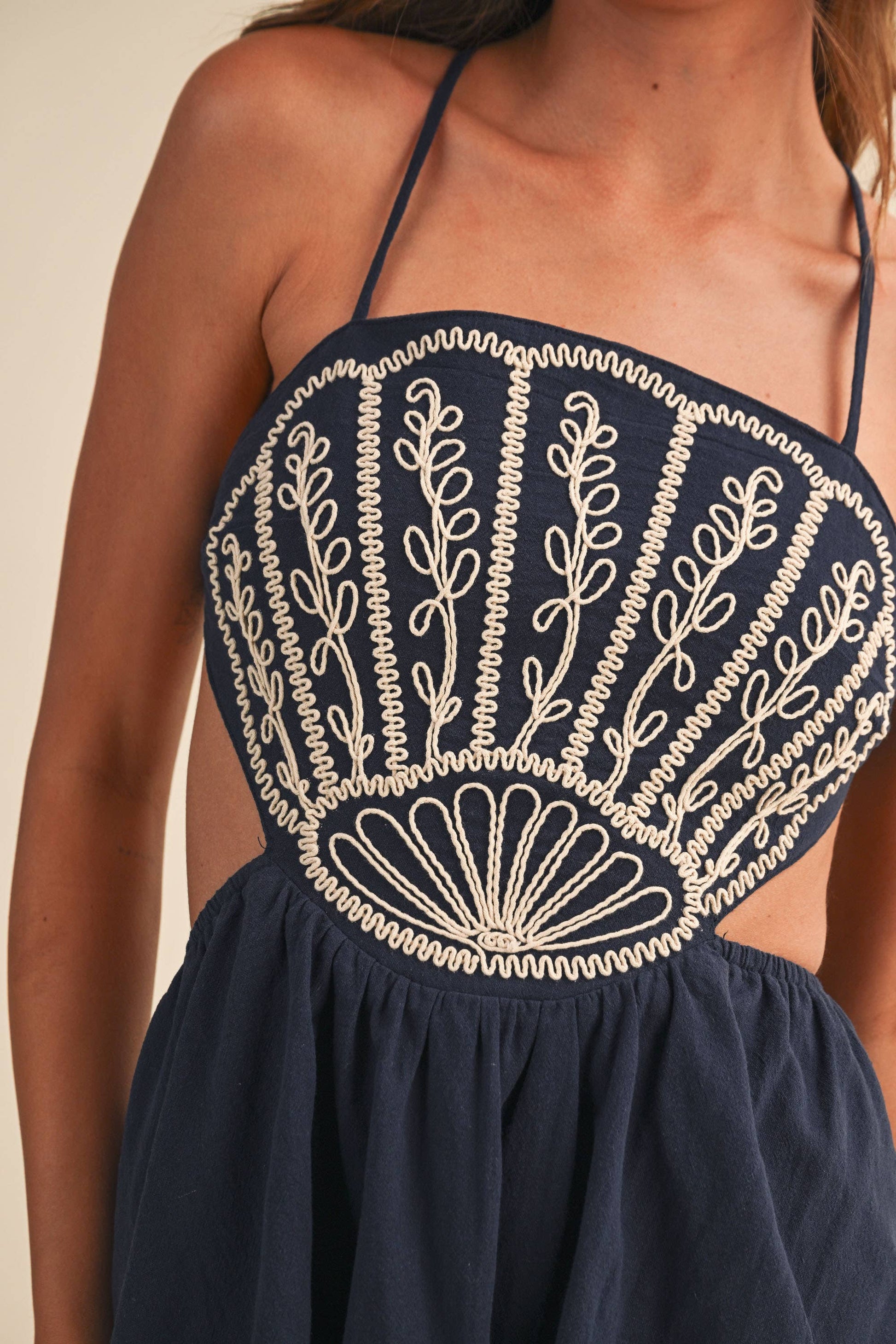SCALLOP APLIQUE CRISS CROSS BACK FLARE MINI DRESS