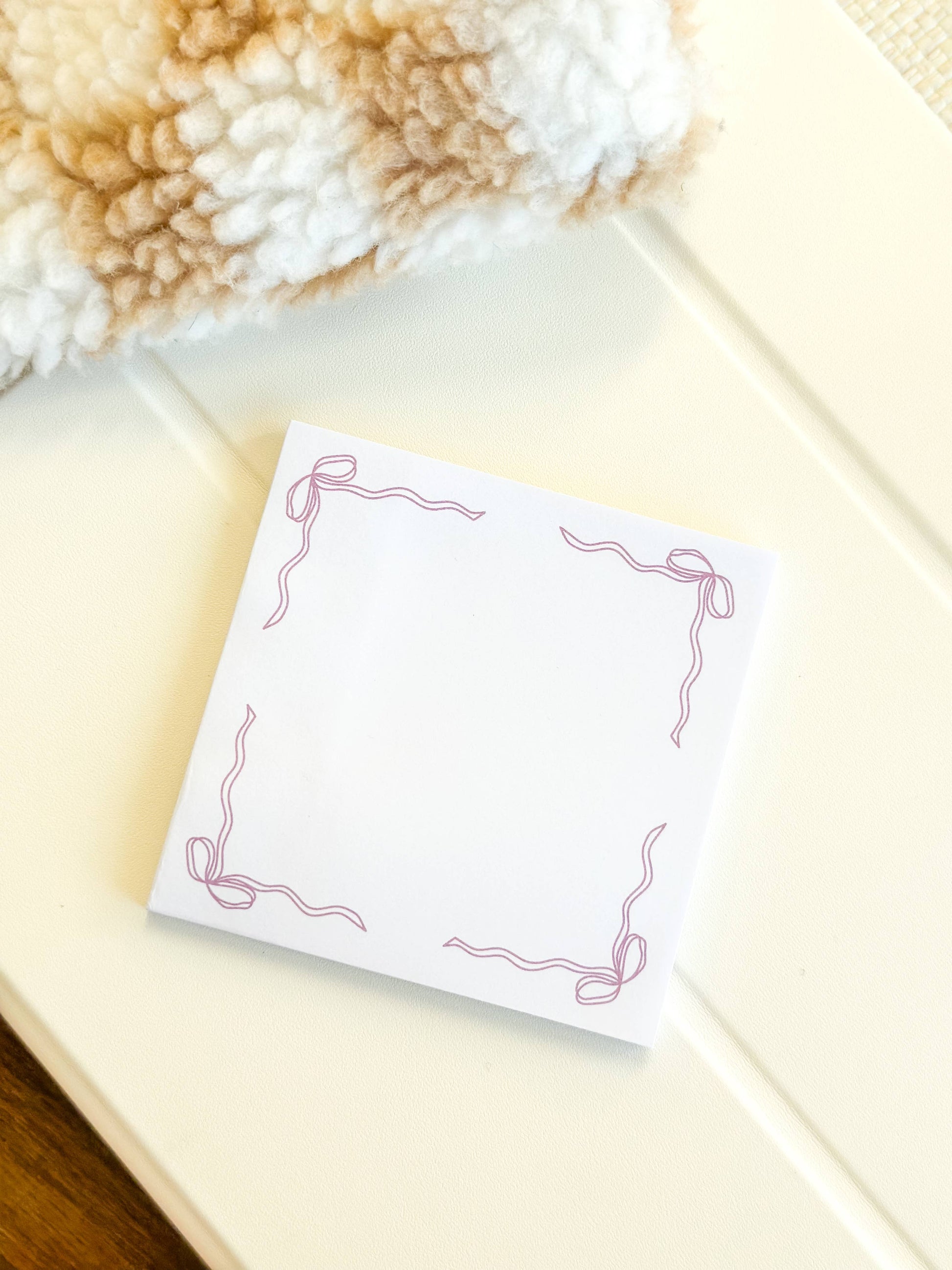 Bow Frame Sticky Notes