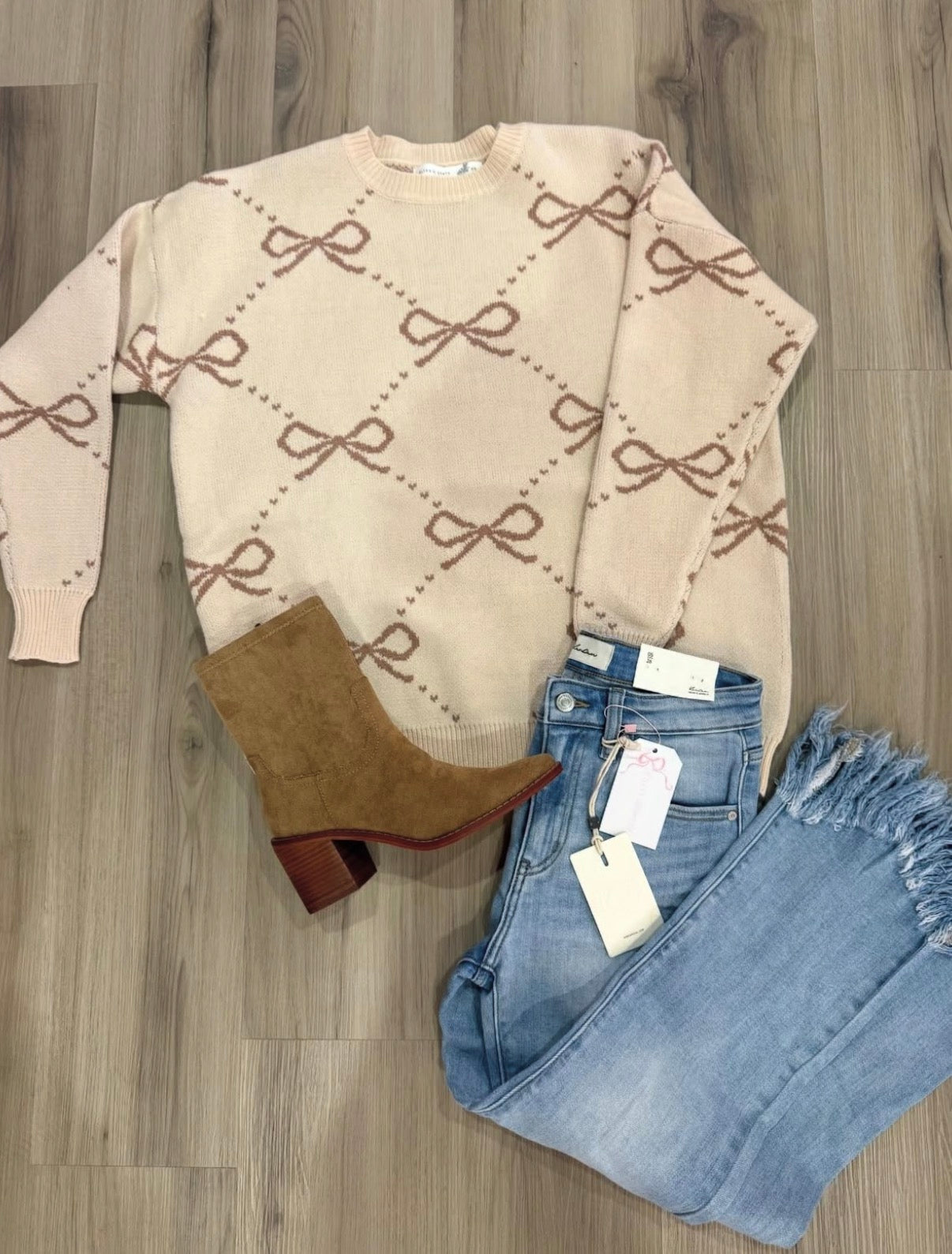 as bow sweater tan