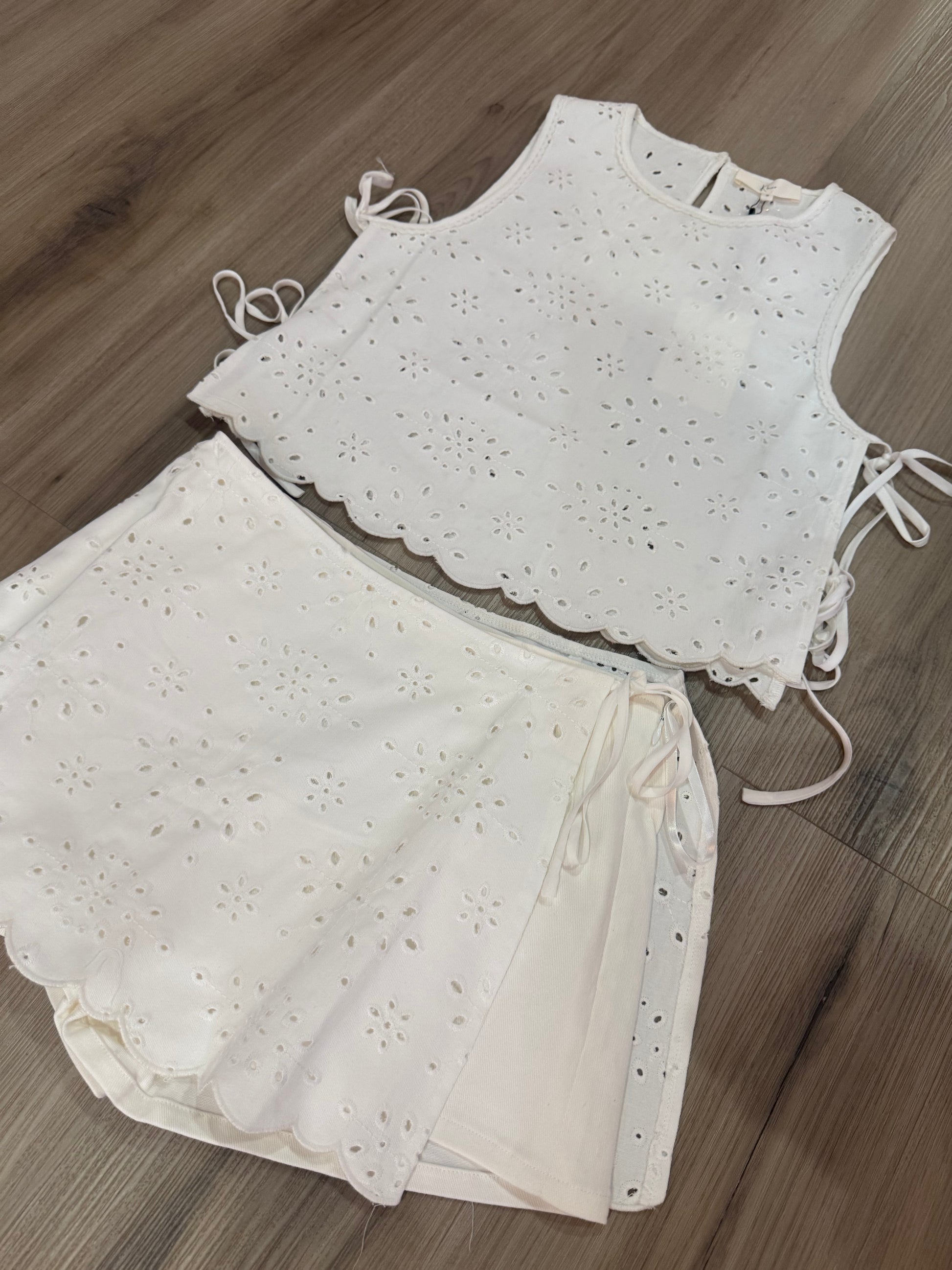 STRETCH COTTON TWILL OPEN BACK TOP AND MINI SKIRT