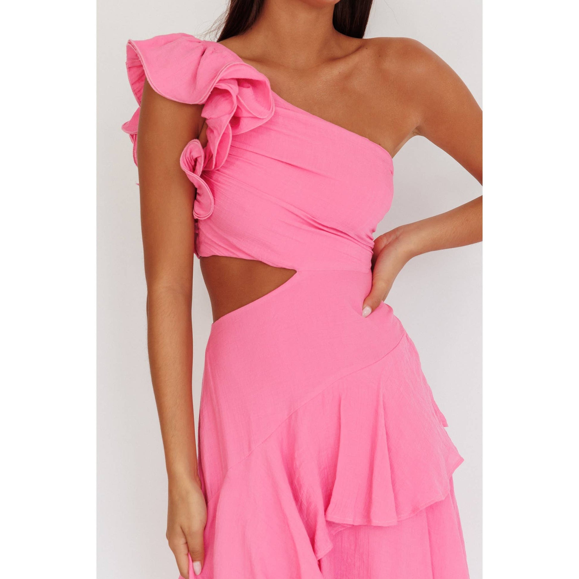 ONE SHOULDER RUFFLE MAXI DRESS