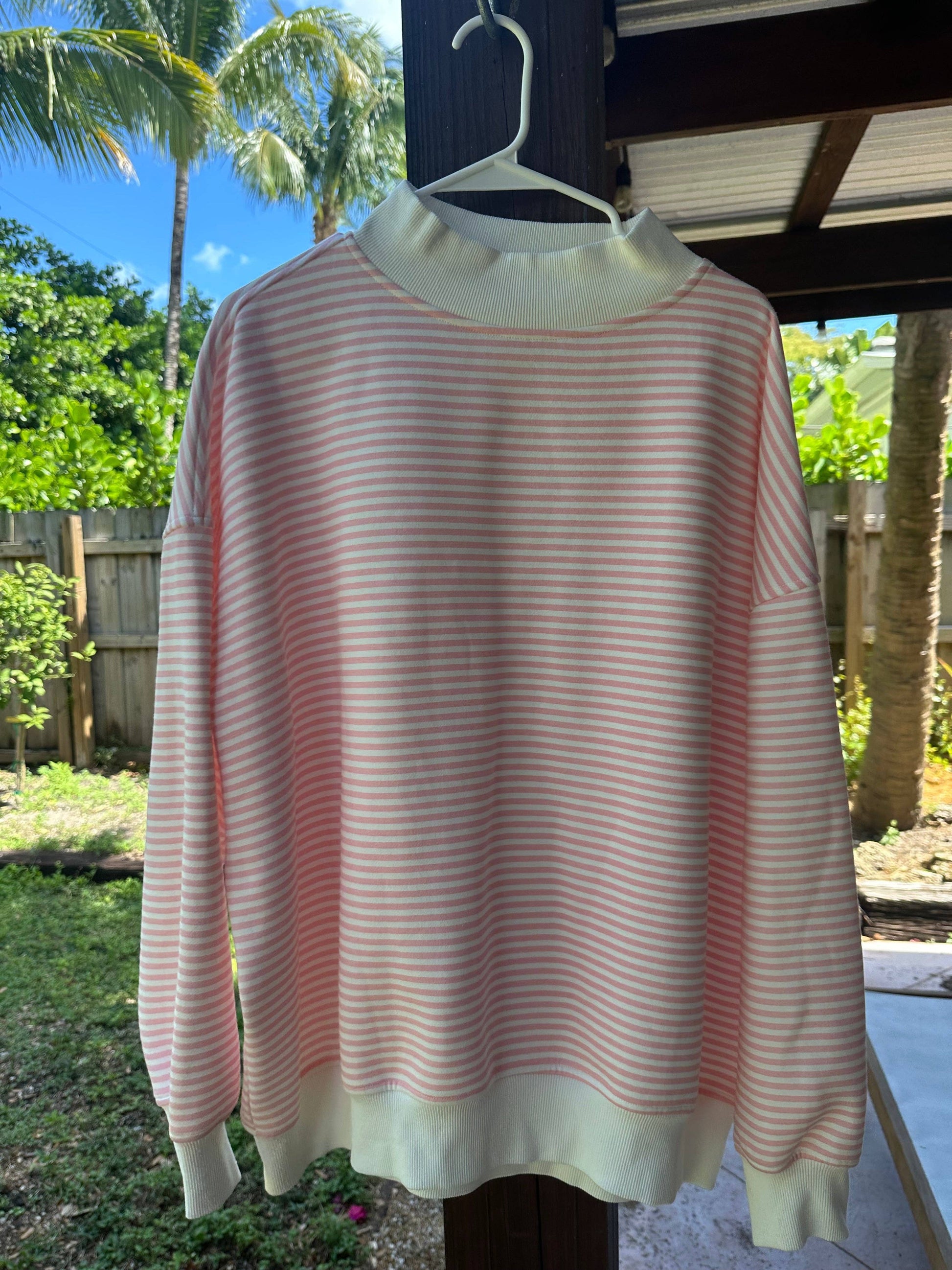 LIGHT PINK AND BIG STRIPED MOCKNECK SWEATSHIRT
