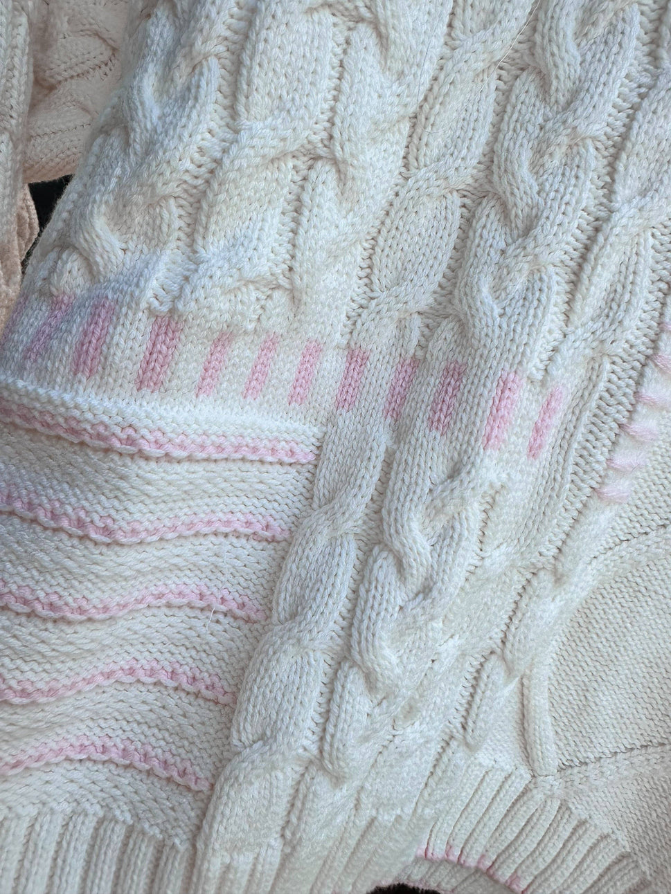 SIMPLE GIRLY SWEATER