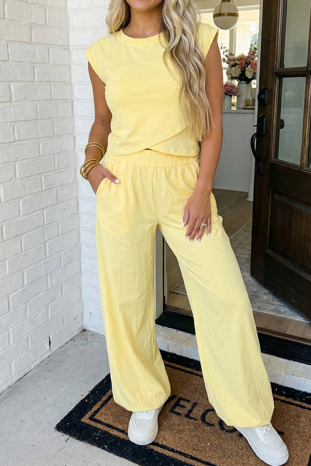 LAS Solid Color Cropped Tank Top and Jogger Pants Set