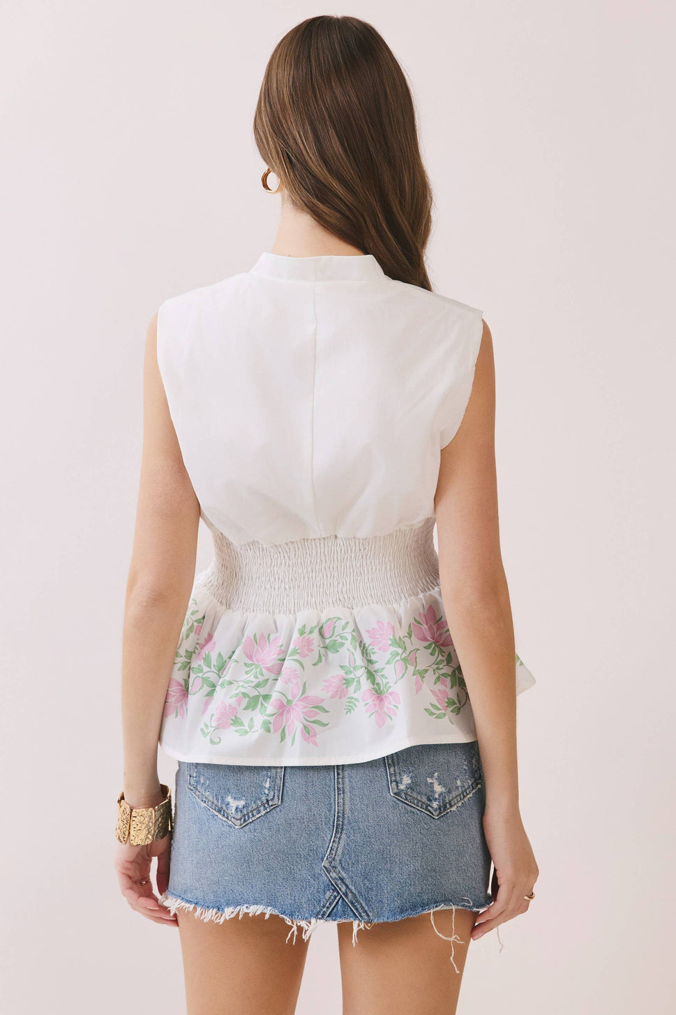 *Floral Print Sleeveless Smocked Waist Top