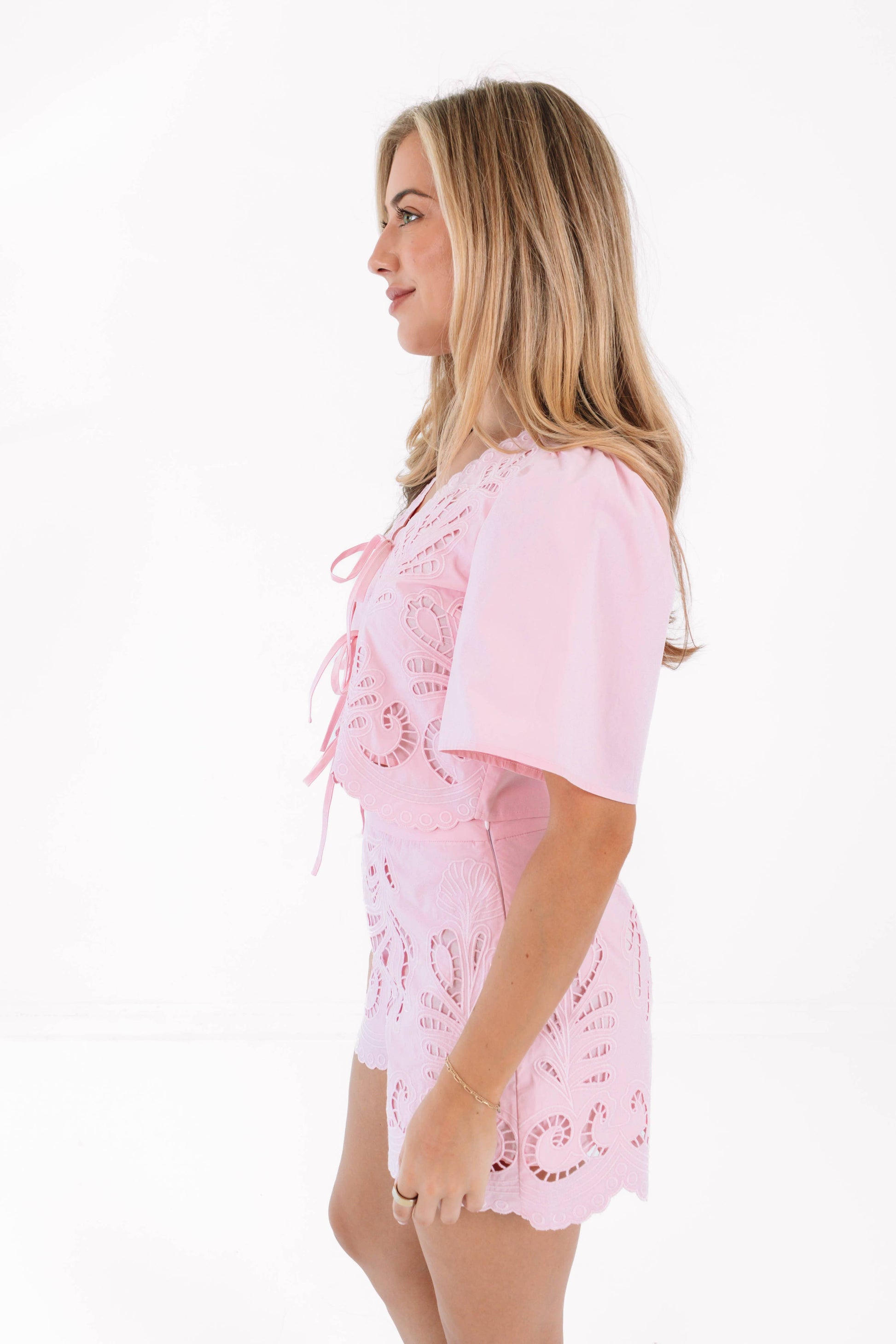The Avery Short Set - Scalloped Lace