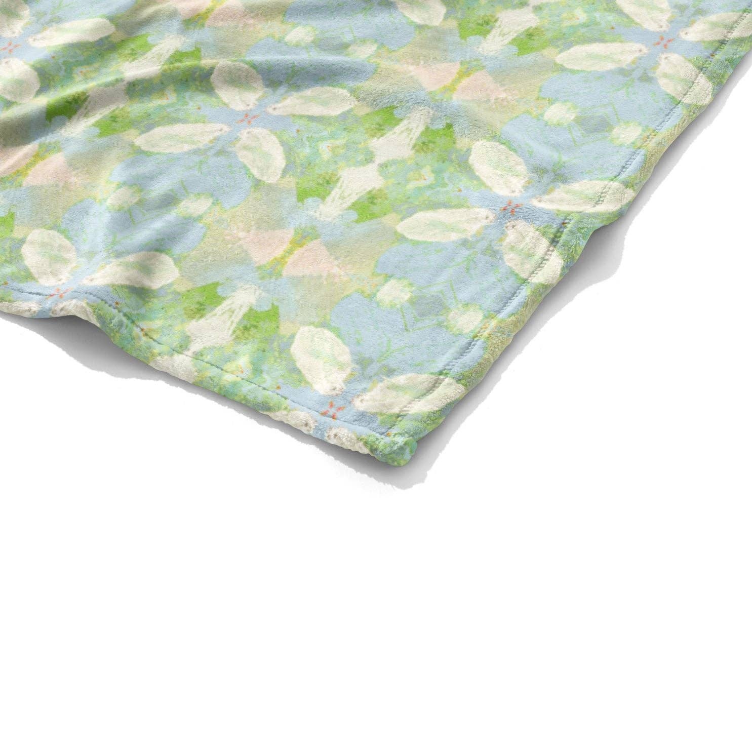 laura park Elephant Falls Fleece Blanket: One Size