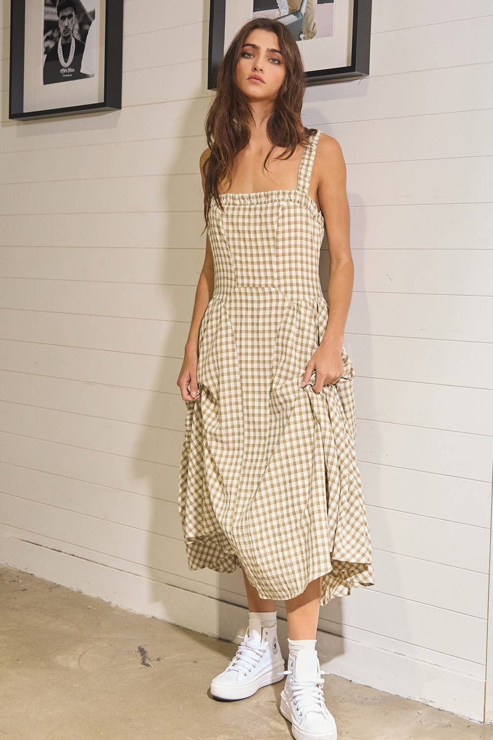 CONVERTIBLE SHOULDER STRAPS SMOCKED CHECK MIDI DRESS