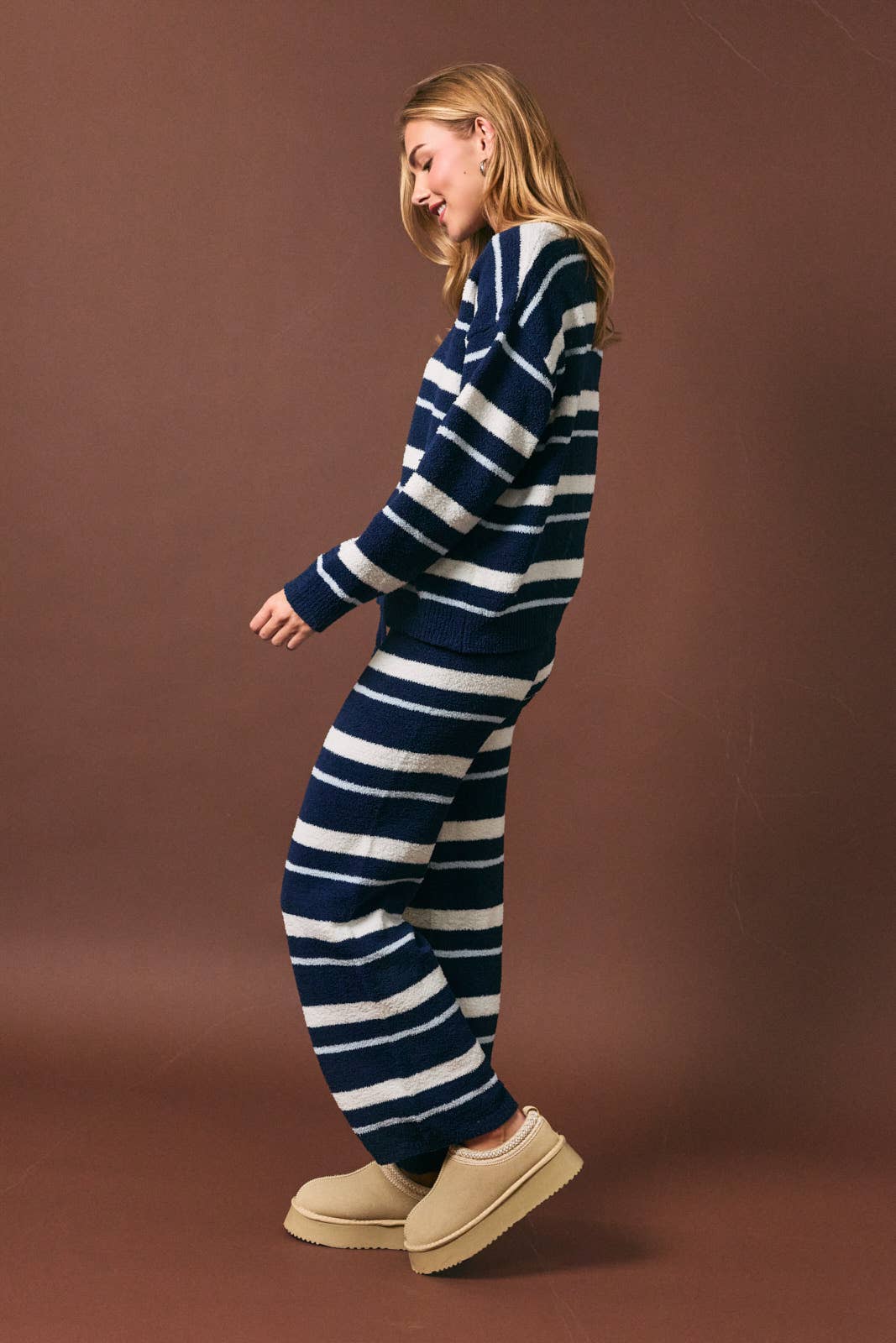 LONG SLEEVE STRIPE SWEATER TOP WITH WIDE LEG SWEATER PANTS