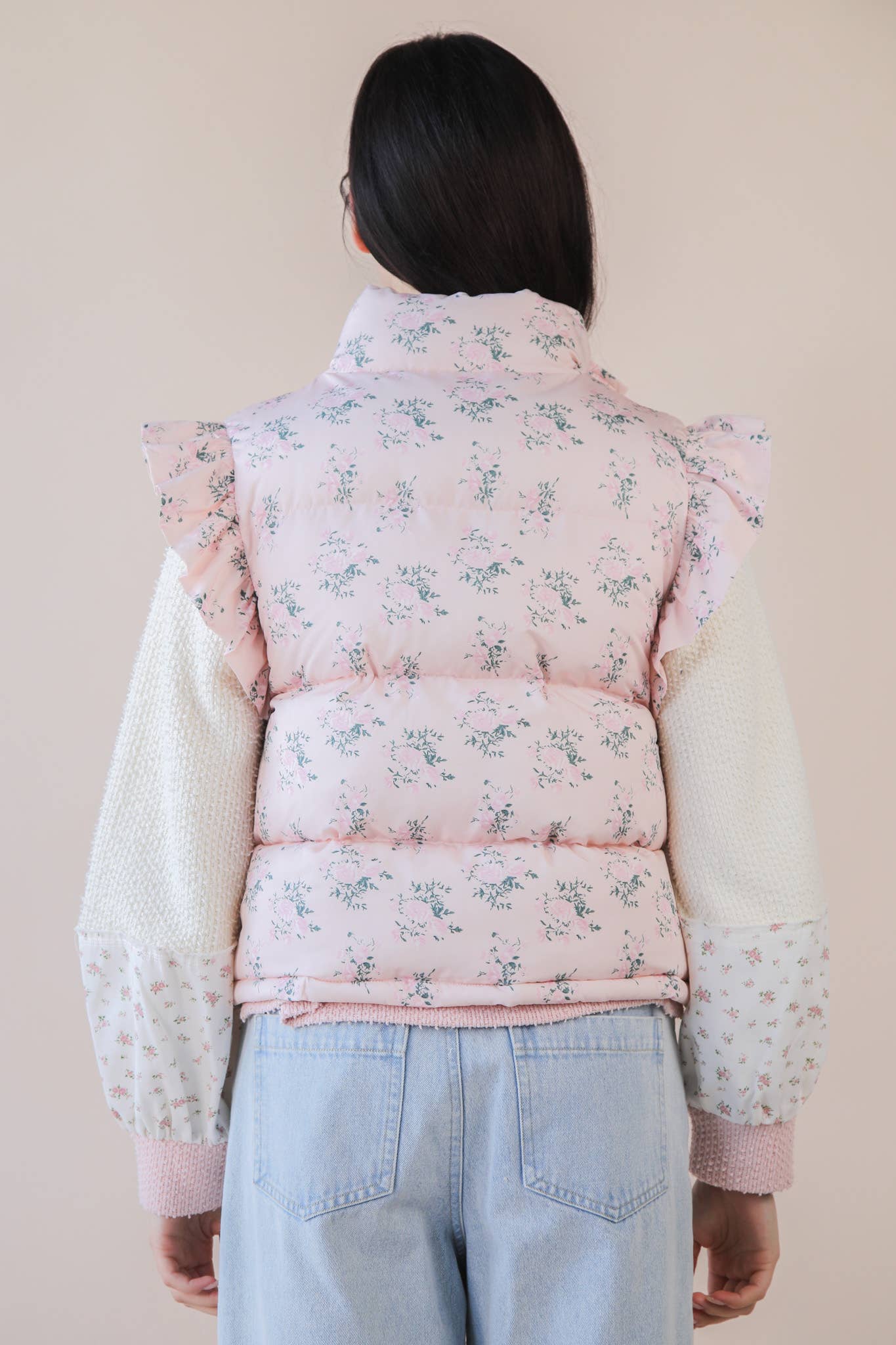 FRONT ROW RUFFLE SLEEVE PUFFER VEST