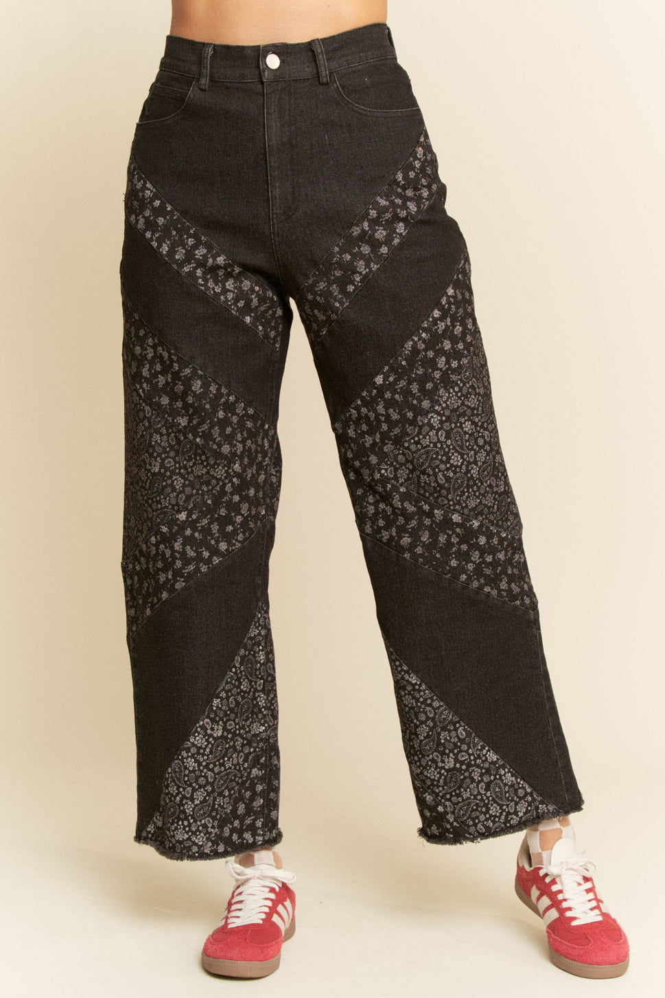 WIDE OPENING DENIM DITSY FLORAL AND PAISLEY PRINT