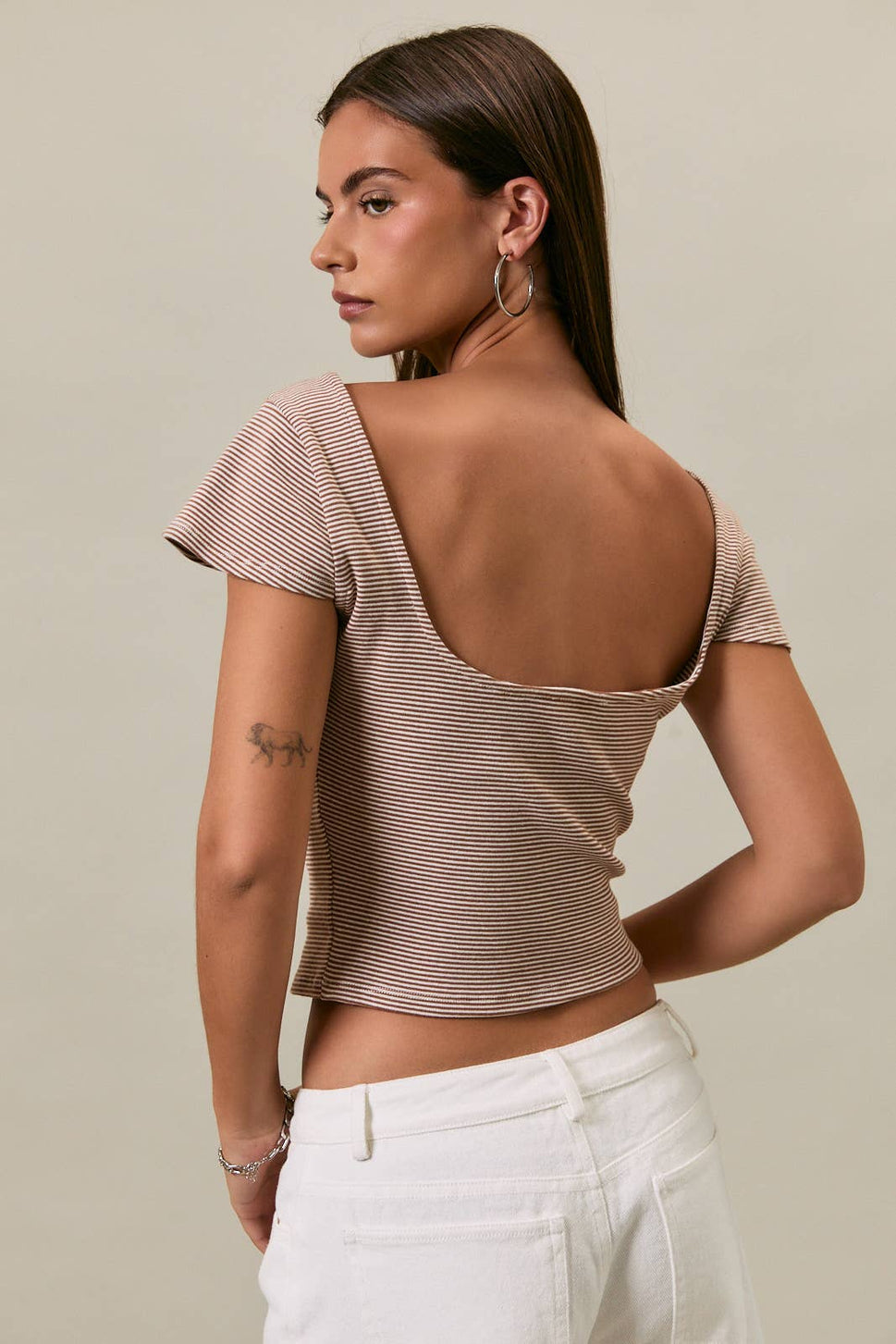 SHORT SLEEVE STRIPE TOP WITH SCOOP BACK