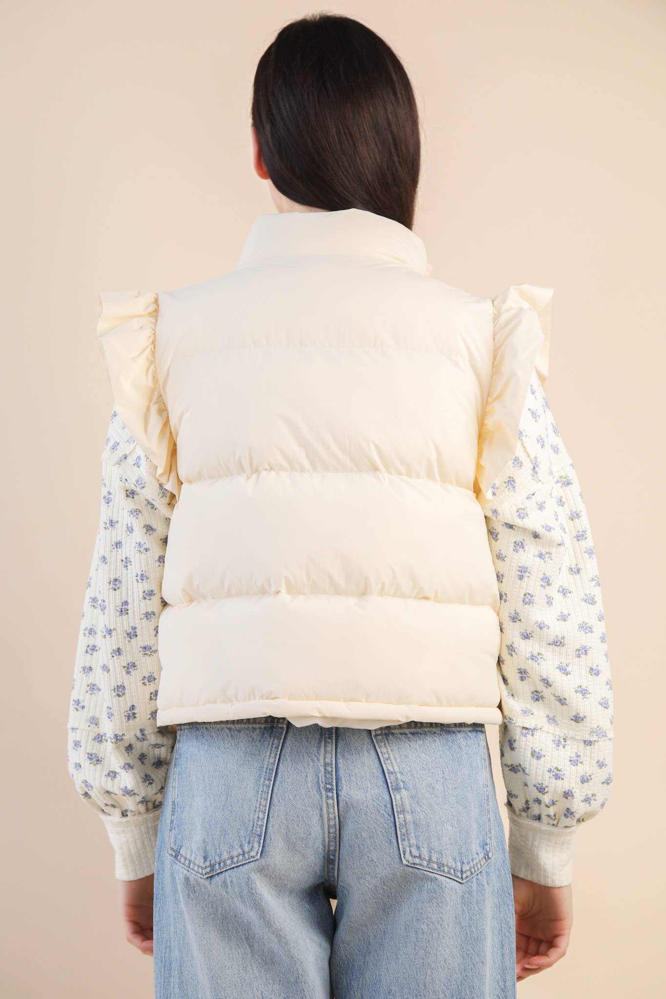 FRONT ROW RUFFLE SLEEVE PUFFER VEST