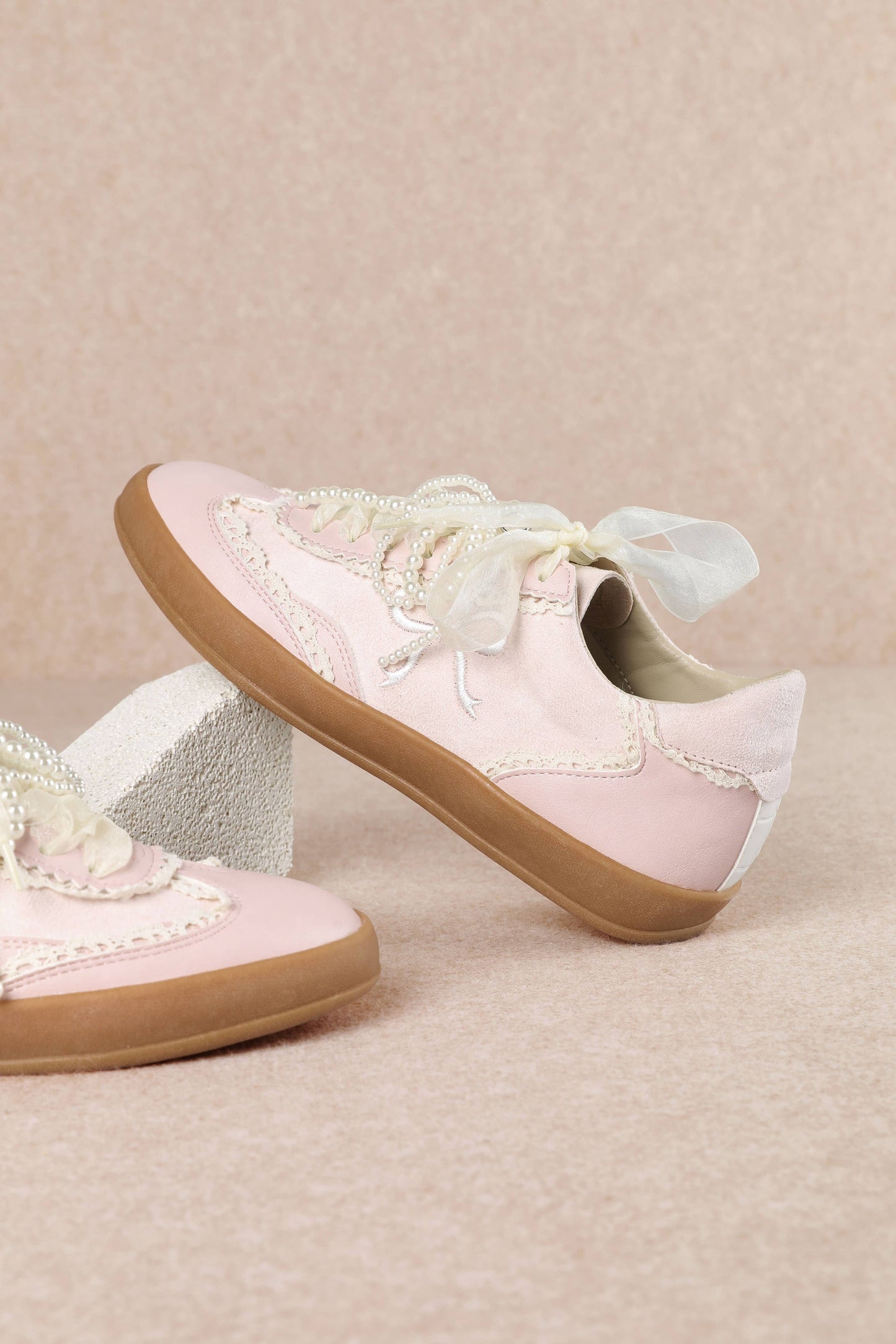 JULIE: White Pink Sneakers