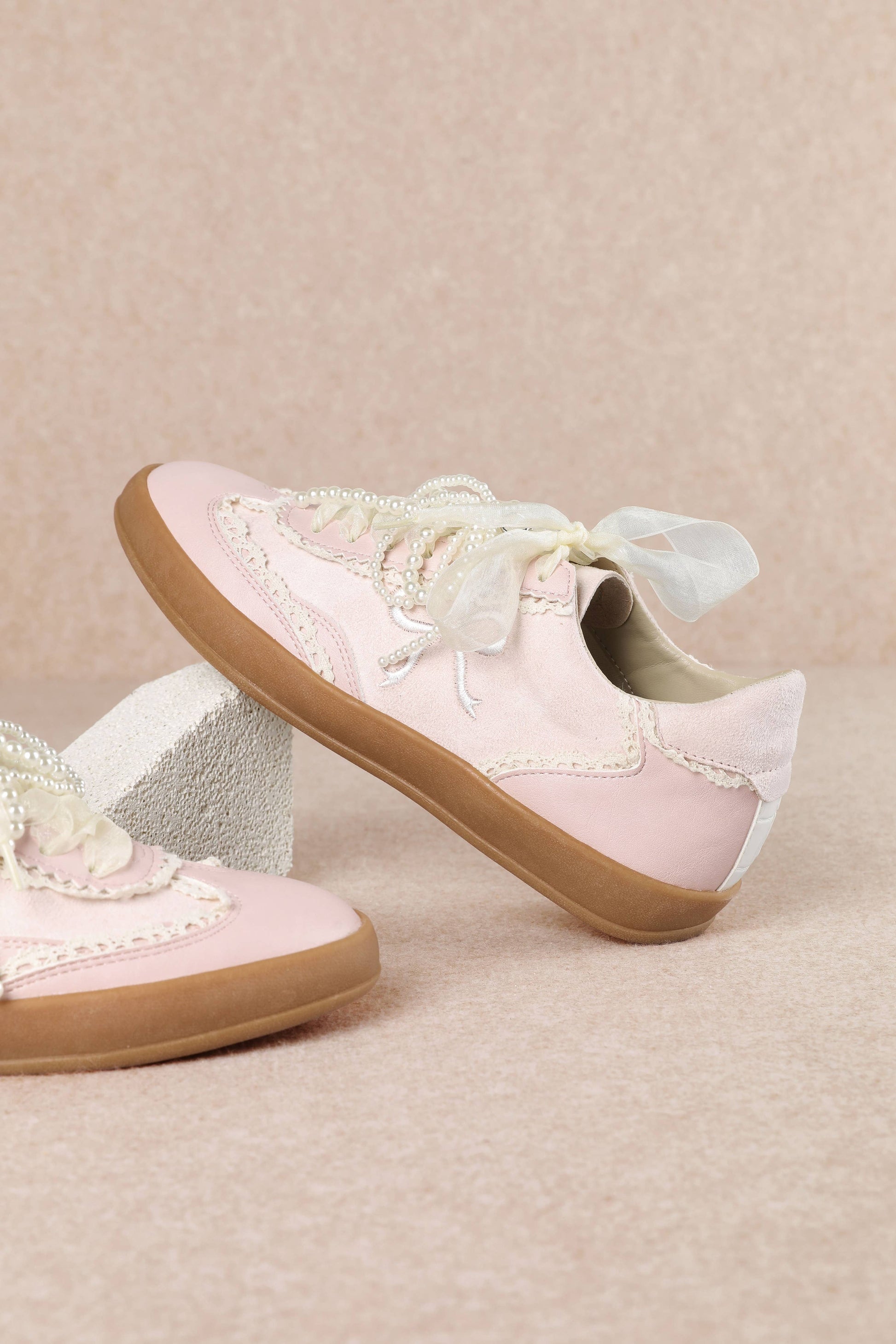 JULIE: White Pink Sneakers