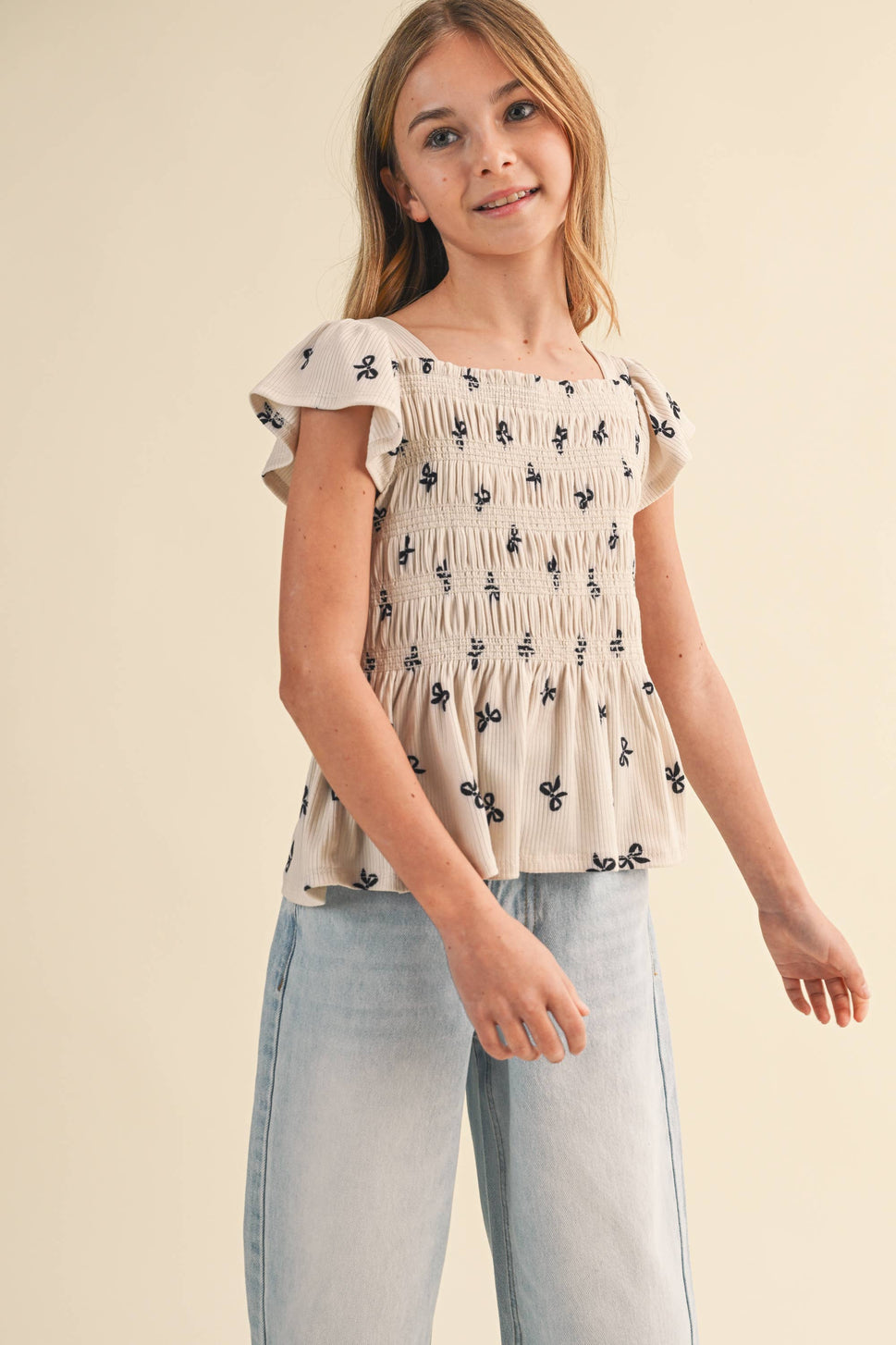 TWEEN KIDS GIRLS FLUTTER SLEEVE SMOCKED TOP