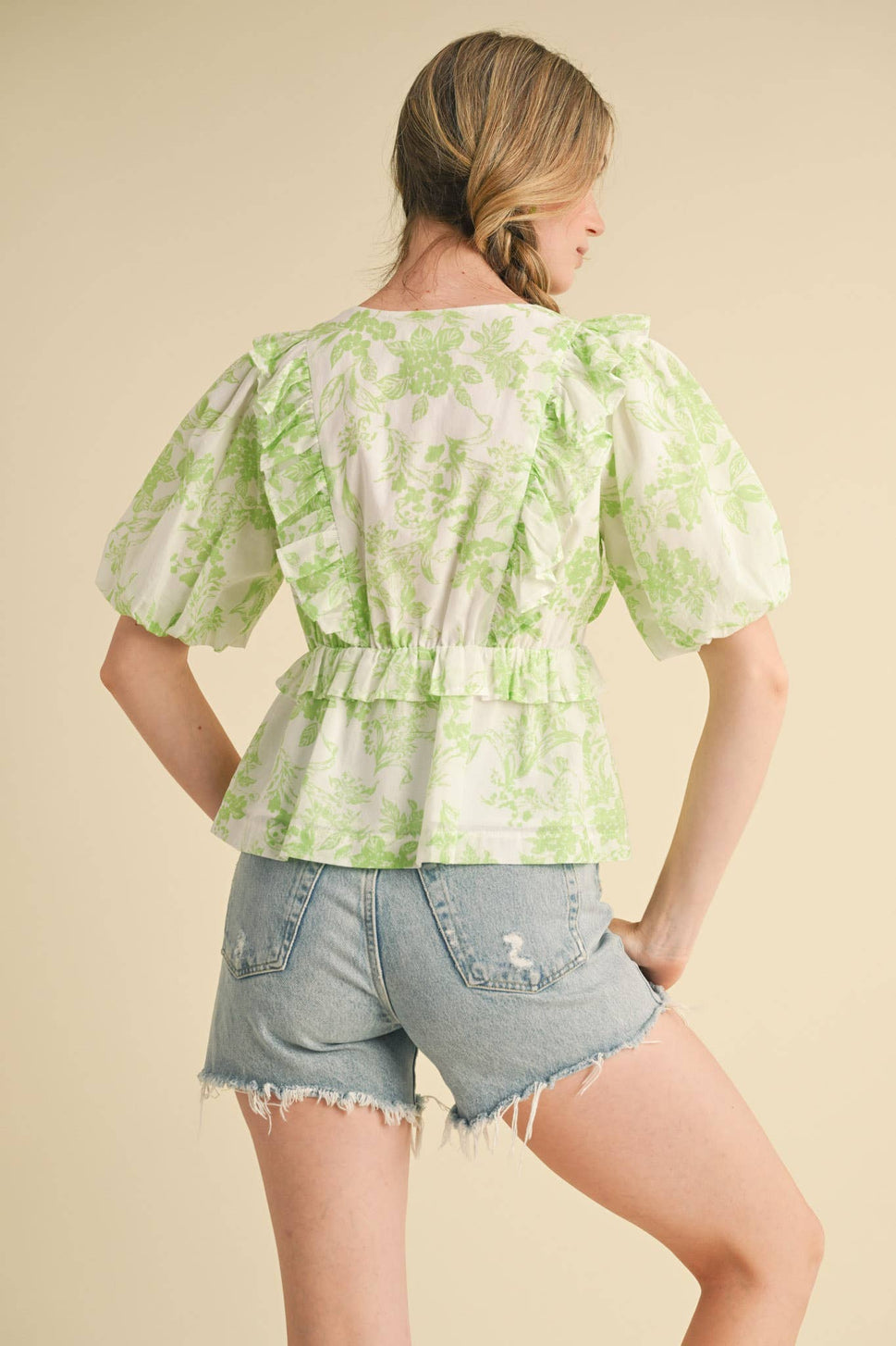 *Exclusive Print Floral Ruffled Bubble Sleeve Top