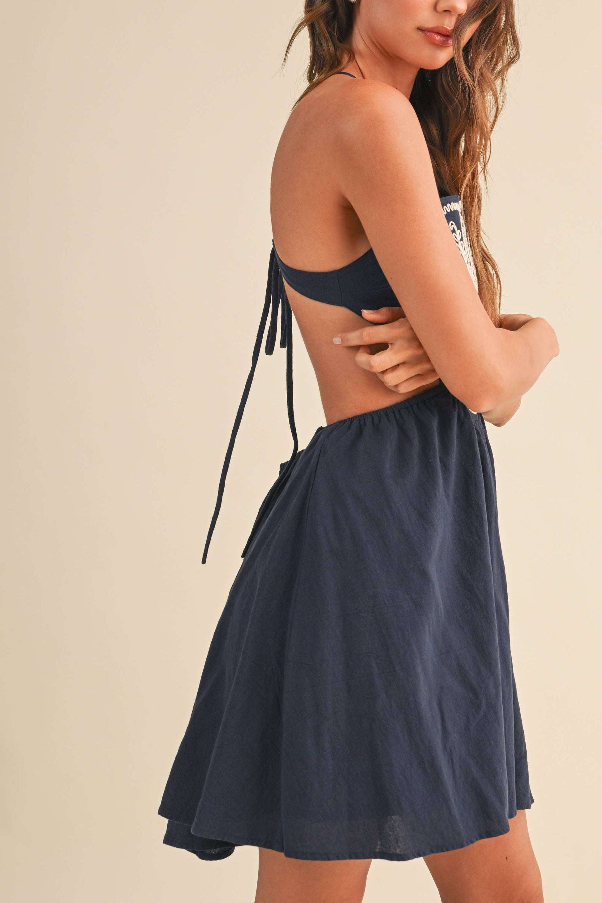SCALLOP APLIQUE CRISS CROSS BACK FLARE MINI DRESS