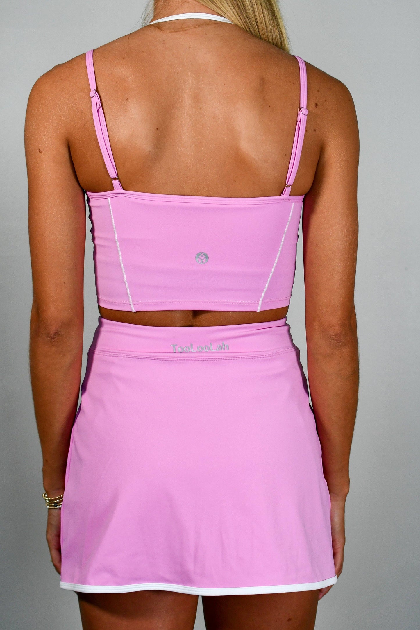Outline Contrast Shorty Skort