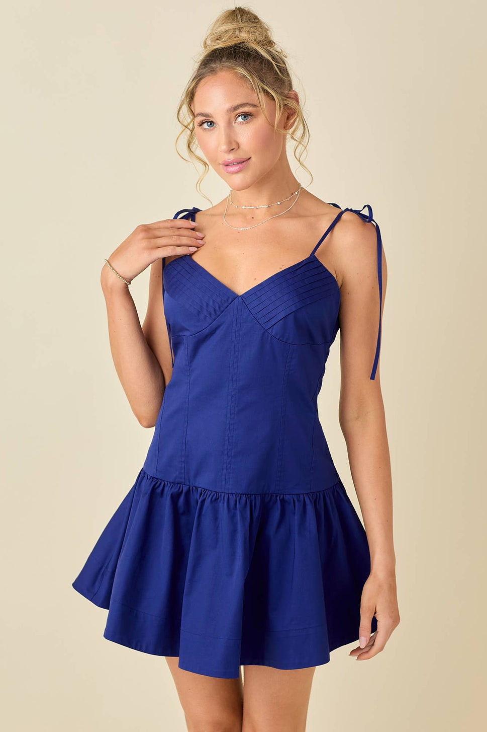 *V-neckline mini dress with pin-tuck detail: Navy