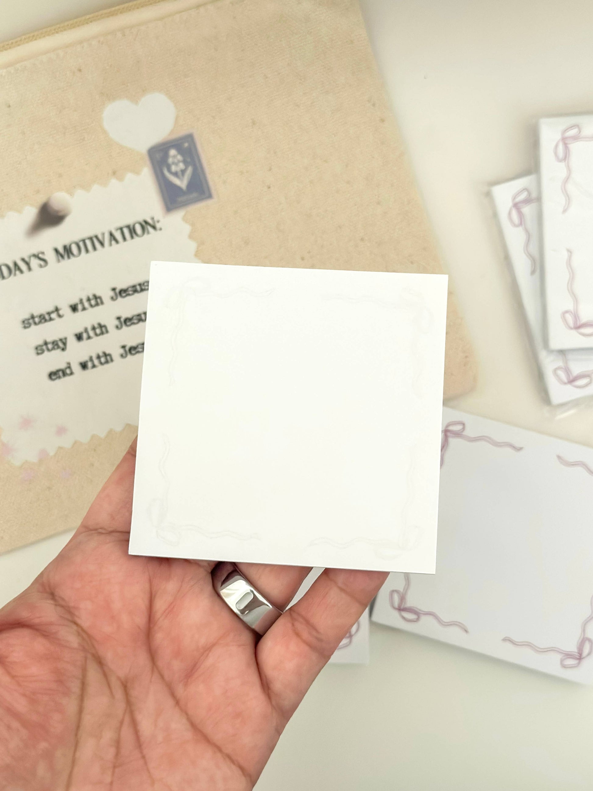 Bow Frame Sticky Notes