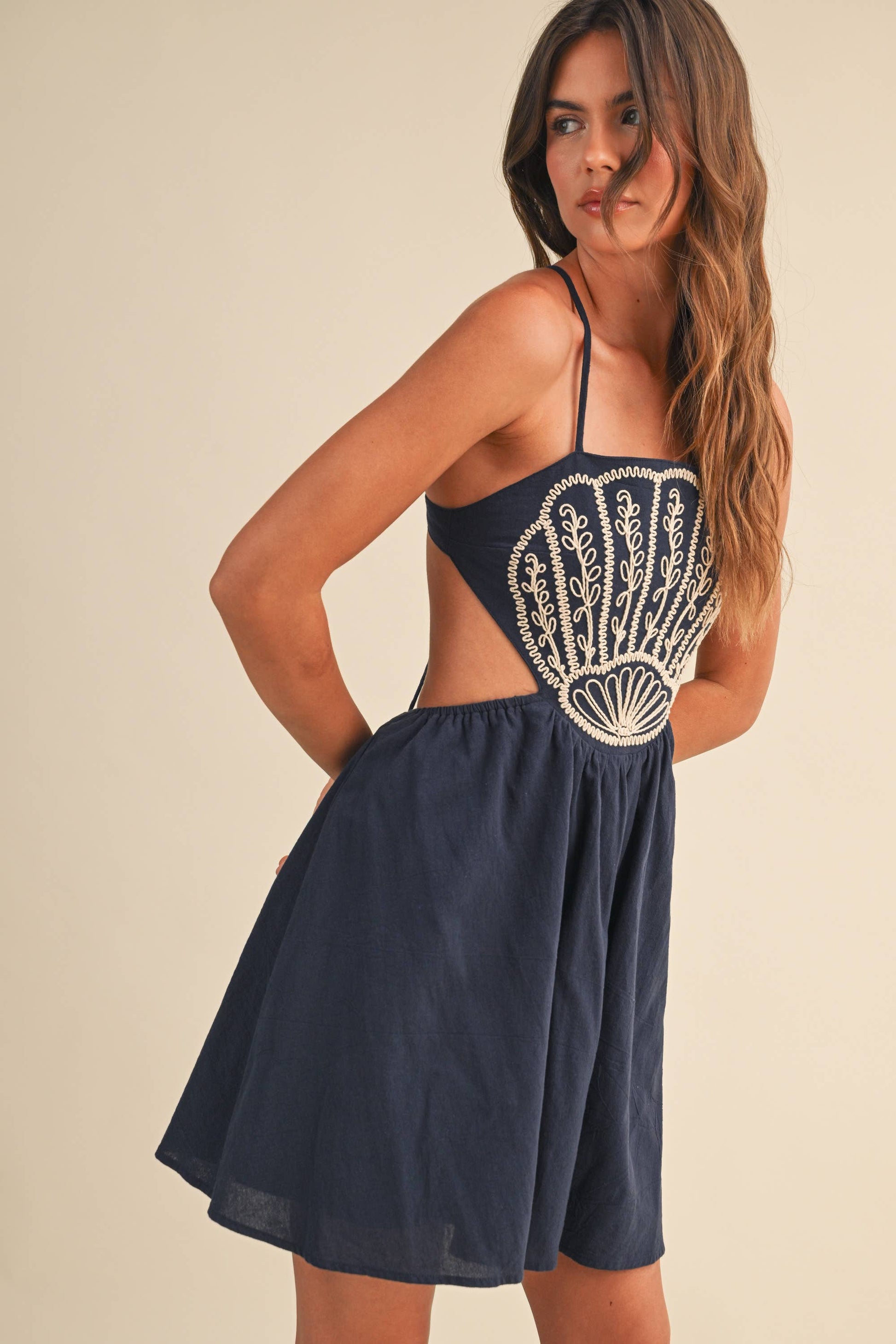 SCALLOP APLIQUE CRISS CROSS BACK FLARE MINI DRESS