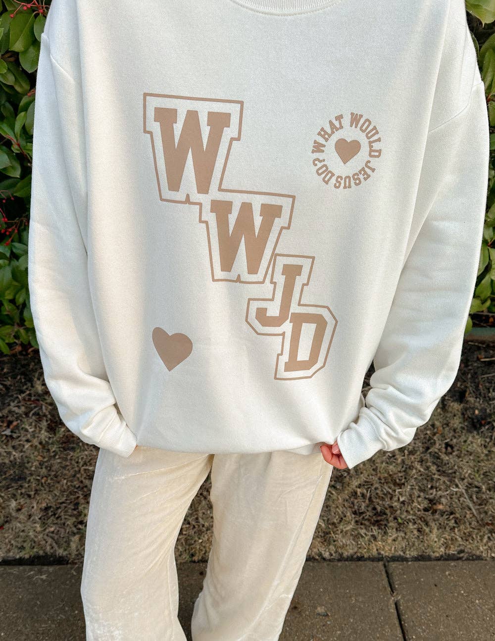 WWJD Varsity Crewneck: M