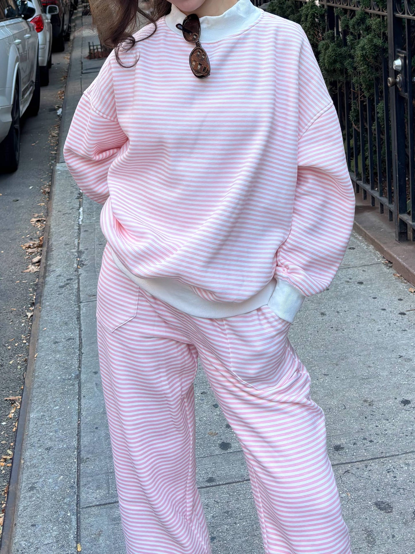 LIGHT PINK AND BIG STRIPED MOCKNECK SWEATSHIRT