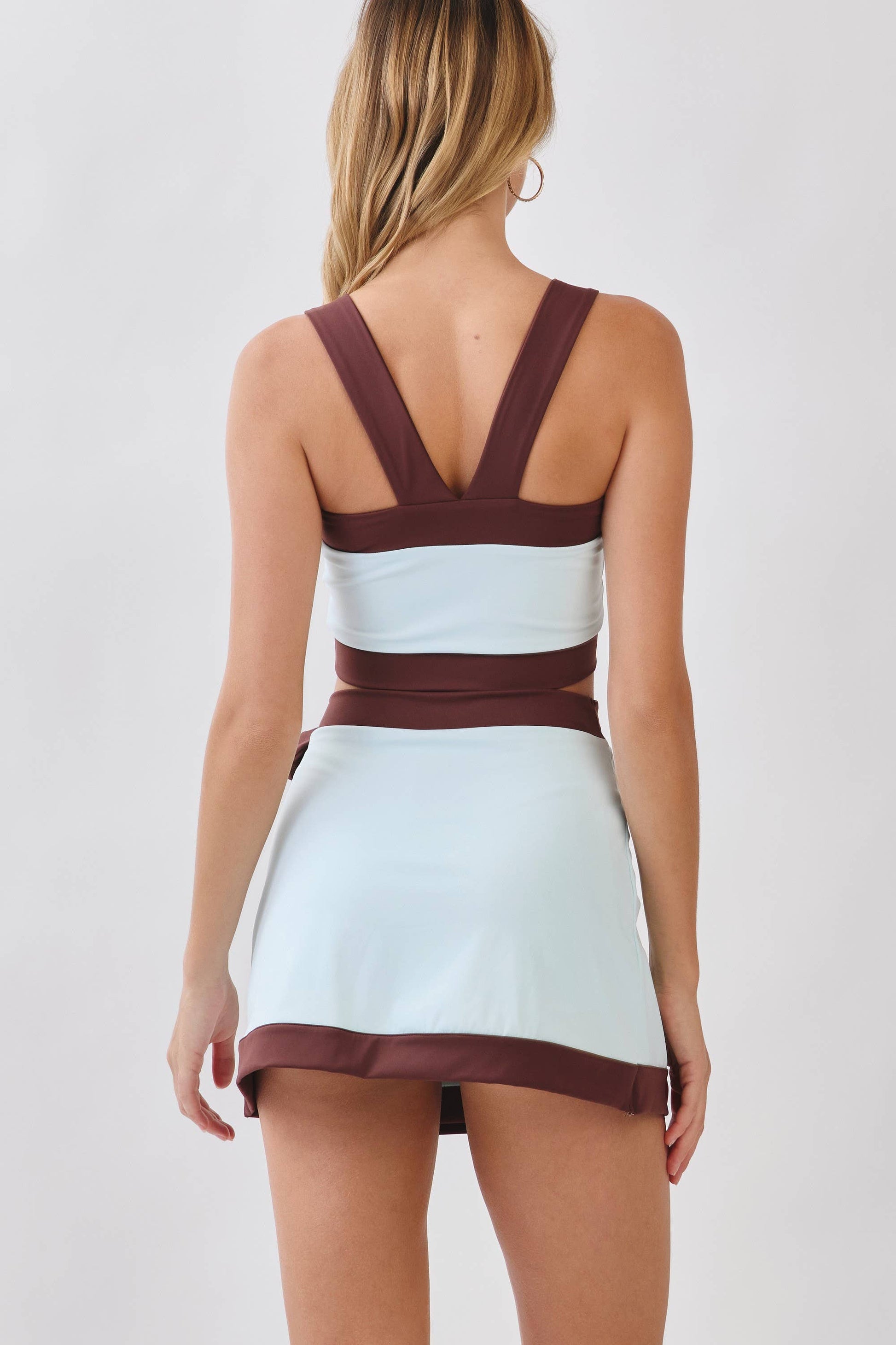 CT10063-Contrast Trim Square Neck Active Crop Top