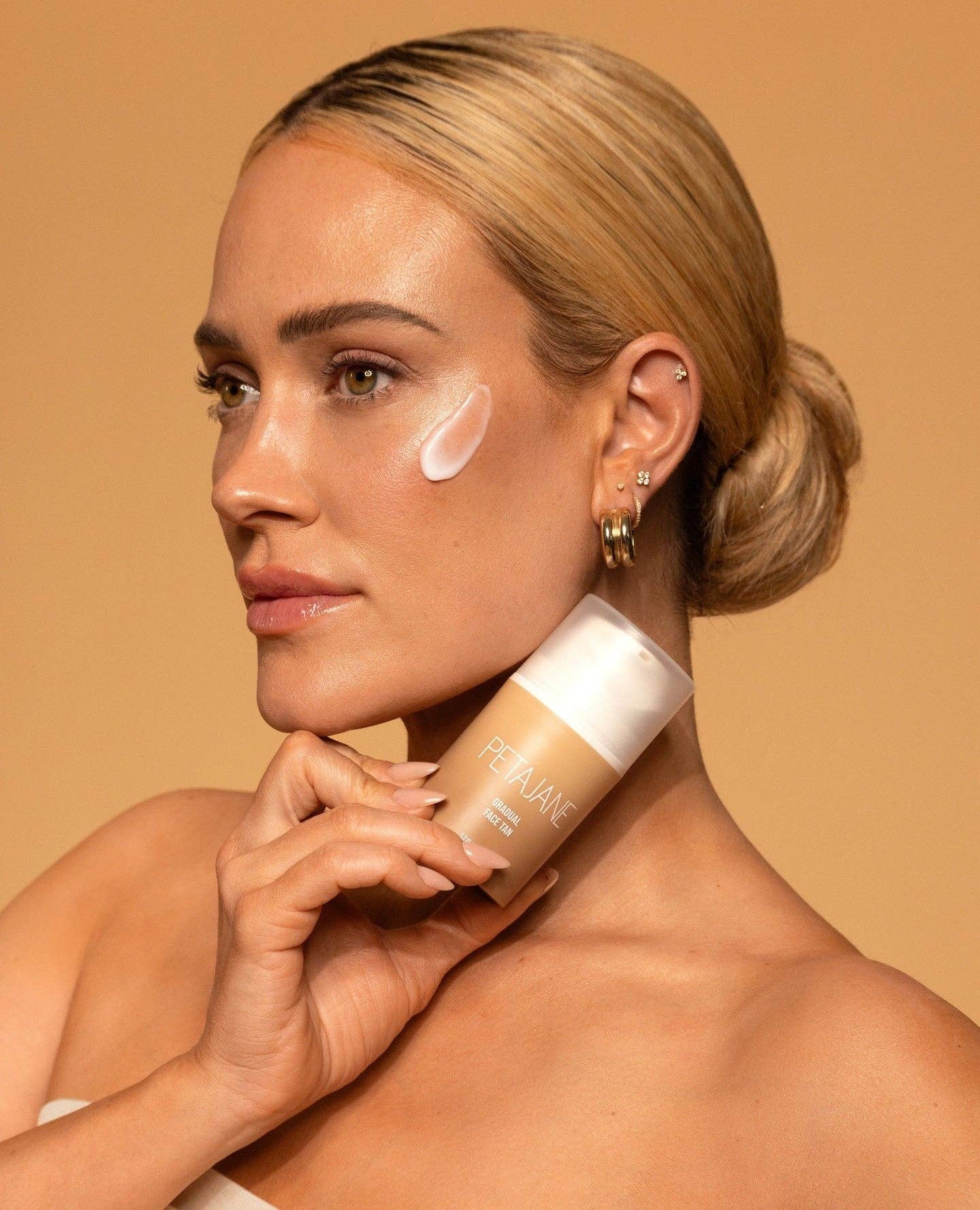Pack of 12 - Gradual Face Tan - Wholesale