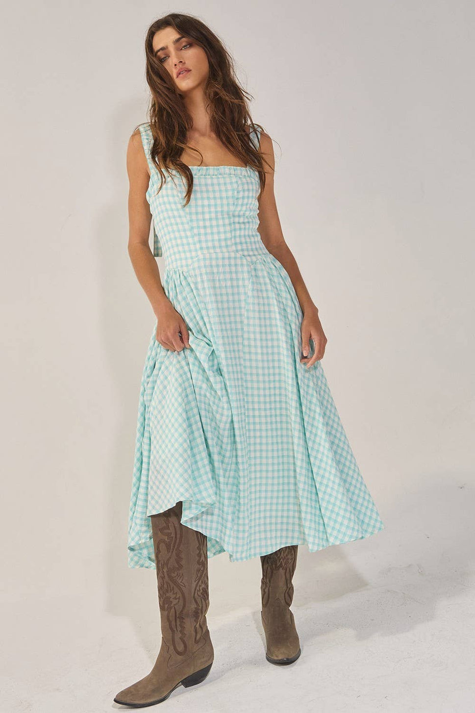 CONVERTIBLE SHOULDER STRAPS SMOCKED CHECK MIDI DRESS