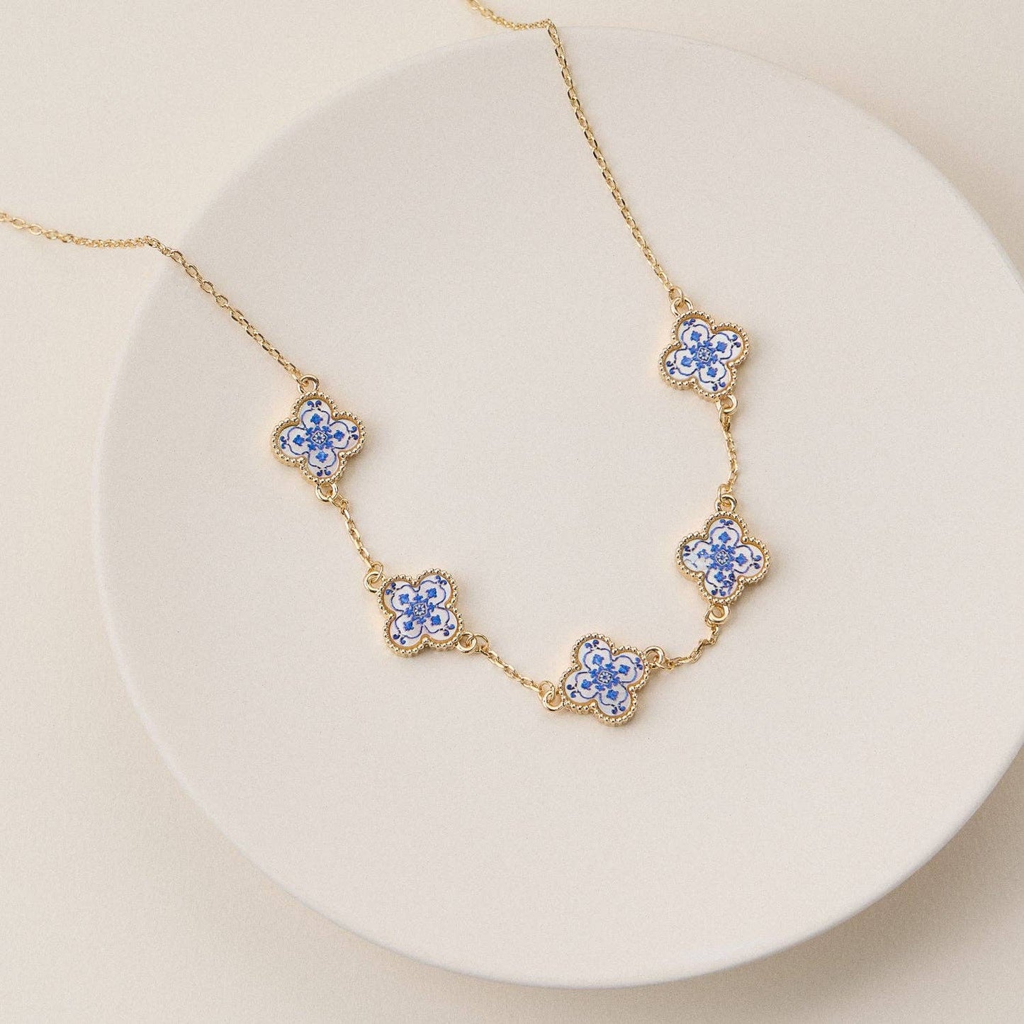 Blue Floral Clover Enamel Necklace – Gold Tone: One / M-5SN11124