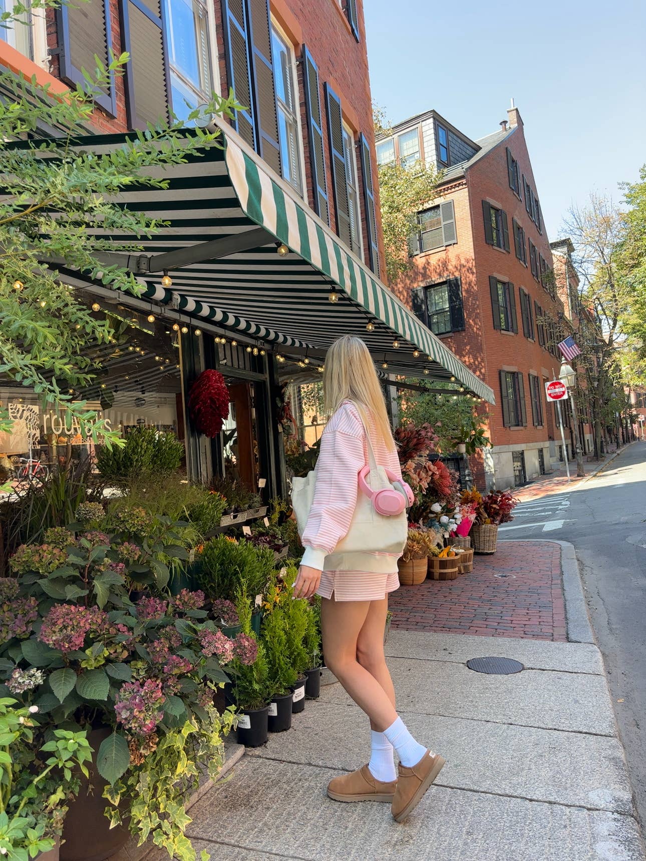 LIGHT PINK AND BIG STRIPED MOCKNECK SWEATSHIRT
