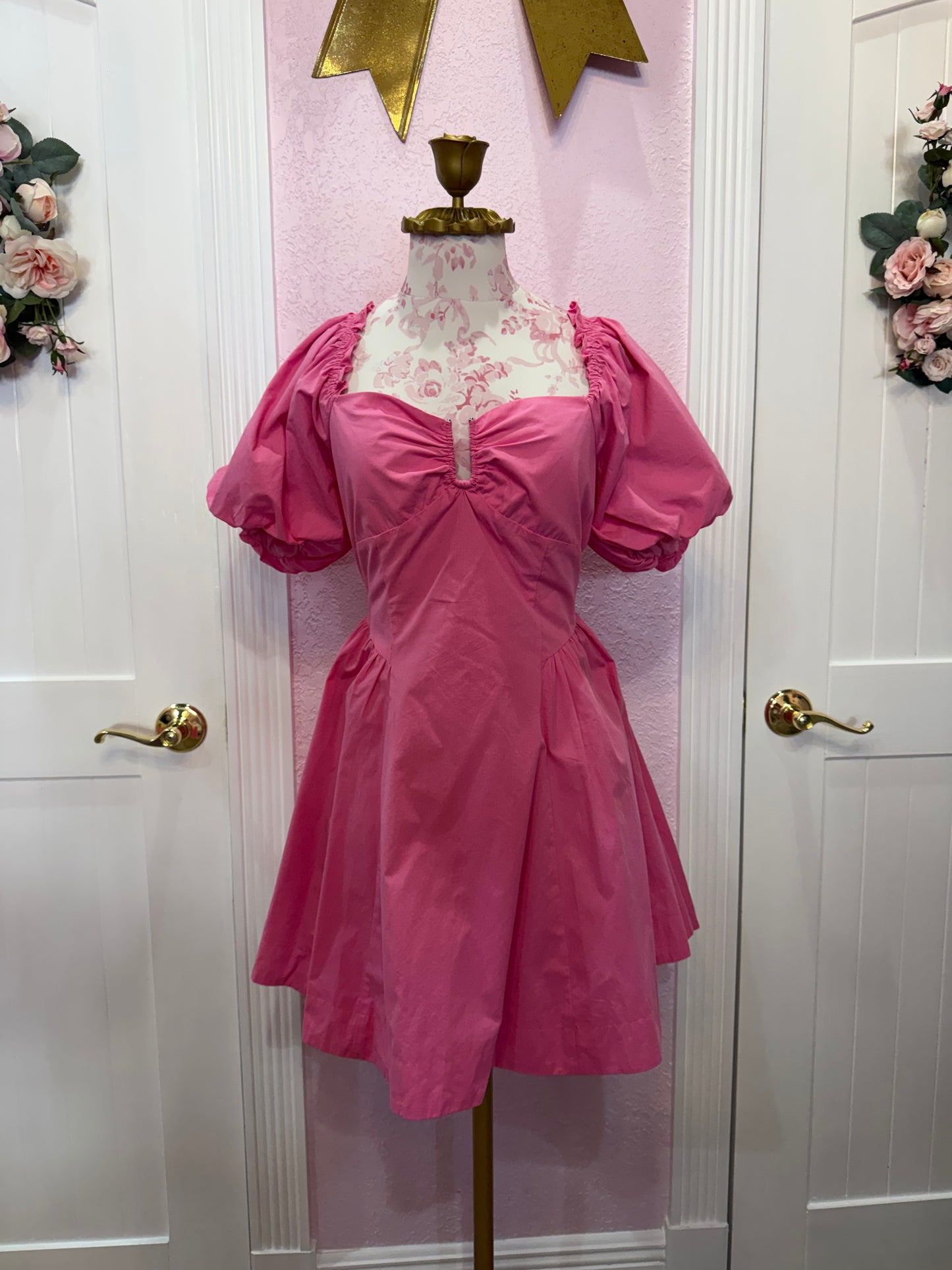 *Sweetheart neckline A-line mini dress: PINK