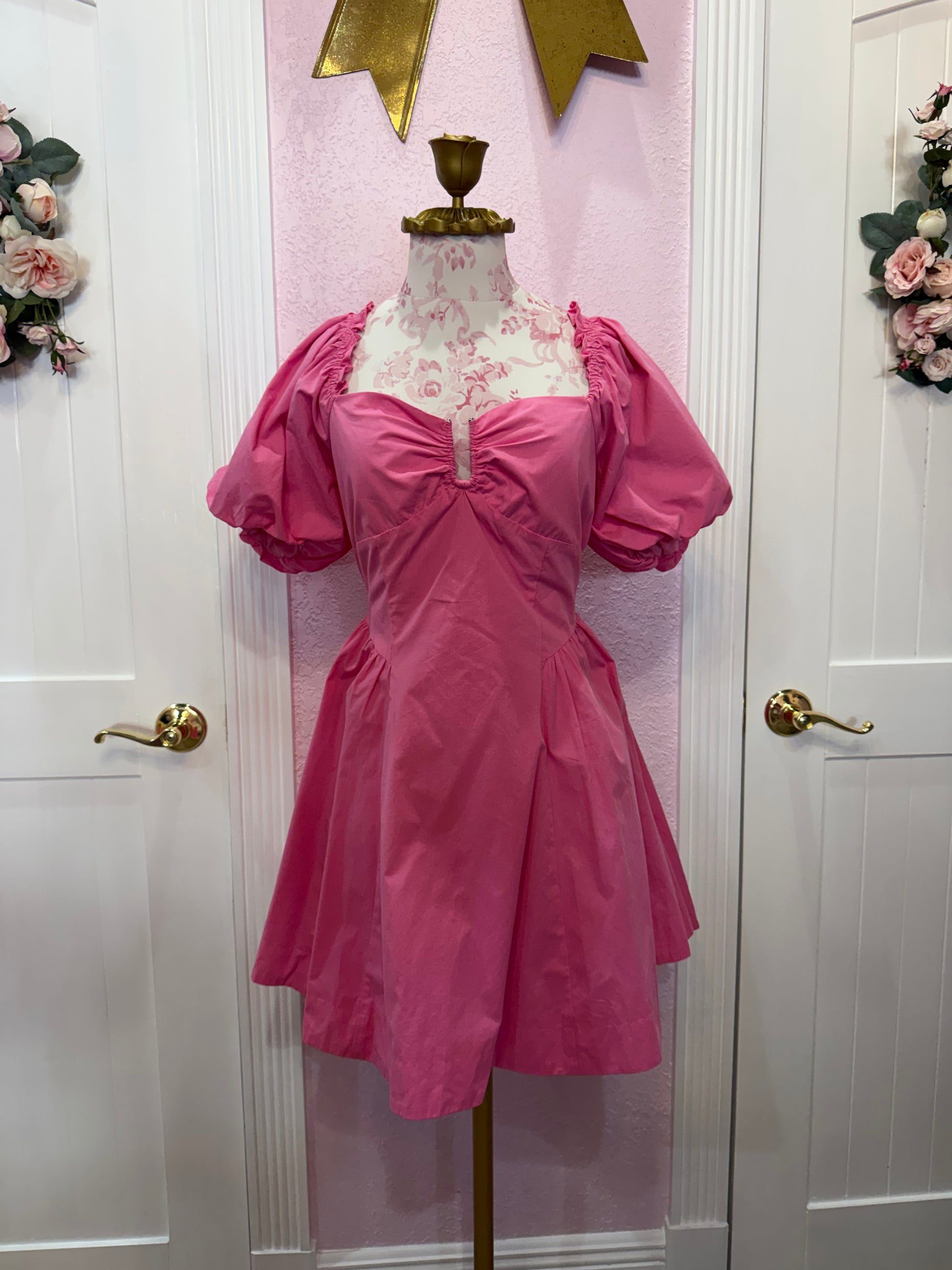 *Sweetheart neckline A-line mini dress: PINK