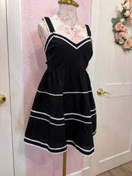 Sara Mini Dress: Black
