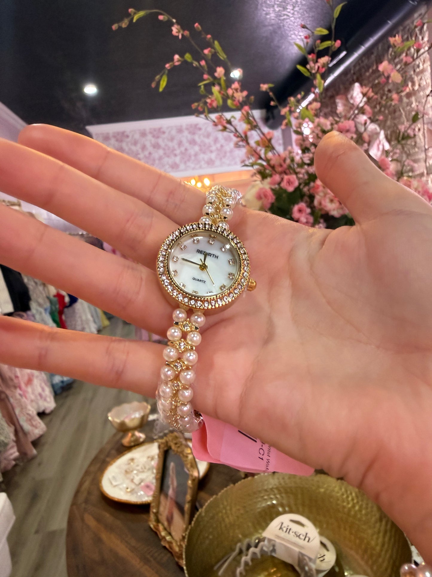 Elegant Gold Tone Stainless Steel Wrist Watch