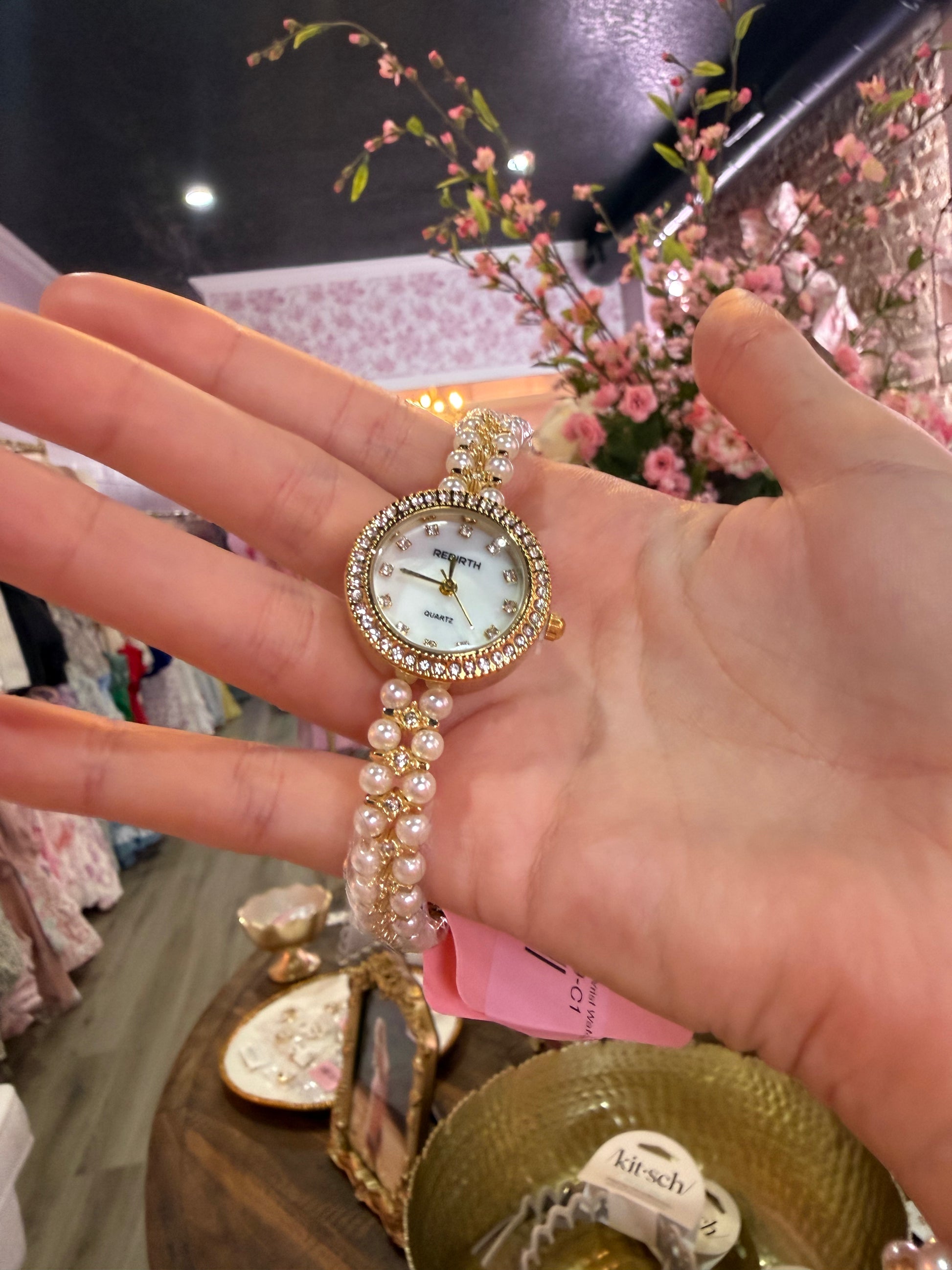 Elegant Gold Tone Stainless Steel Wrist Watch