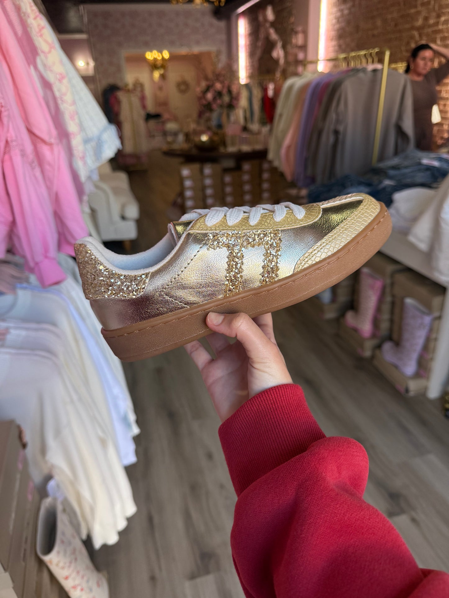 Women’s Glitter Comfort Sneaker