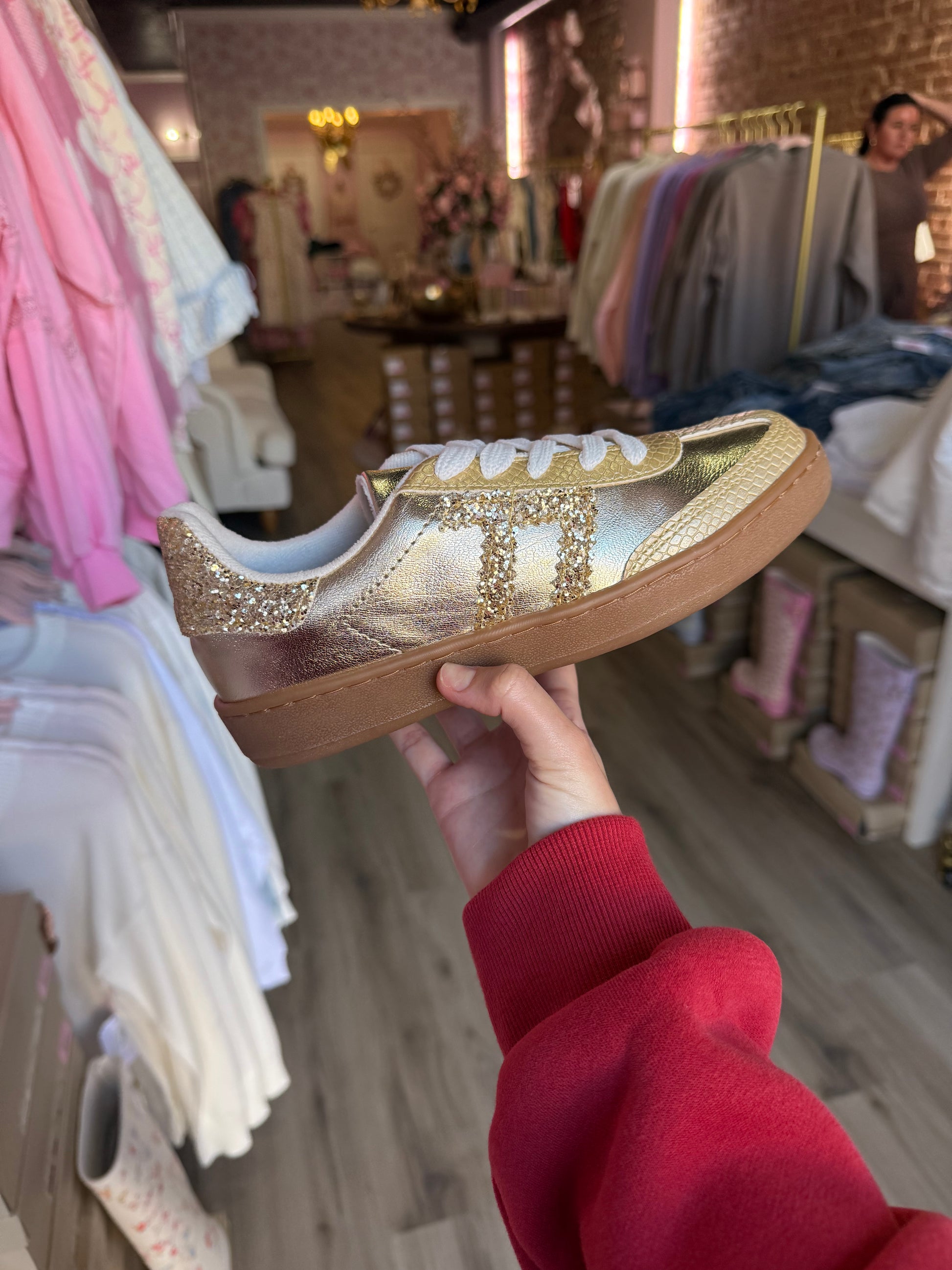 Women’s Glitter Comfort Sneaker