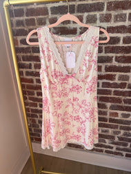 HIBISCUS FLORAL V-NECK SCALLOP LACE MINI DRESS