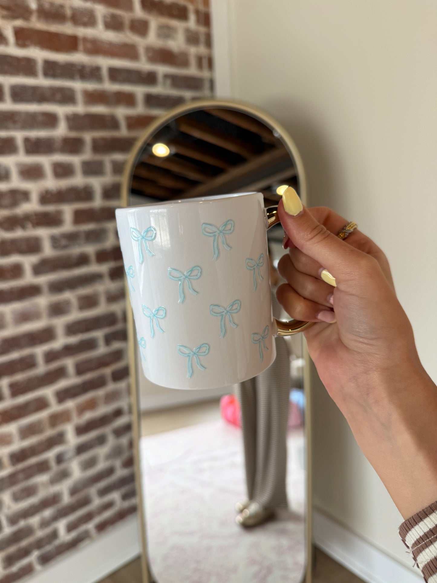 11 oz Cozy Cute Ceramic Mug–Bows Blue