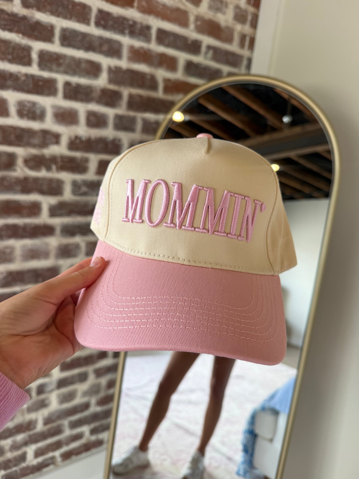 Mommin Baseball Cap: Pink / ONE SIZE