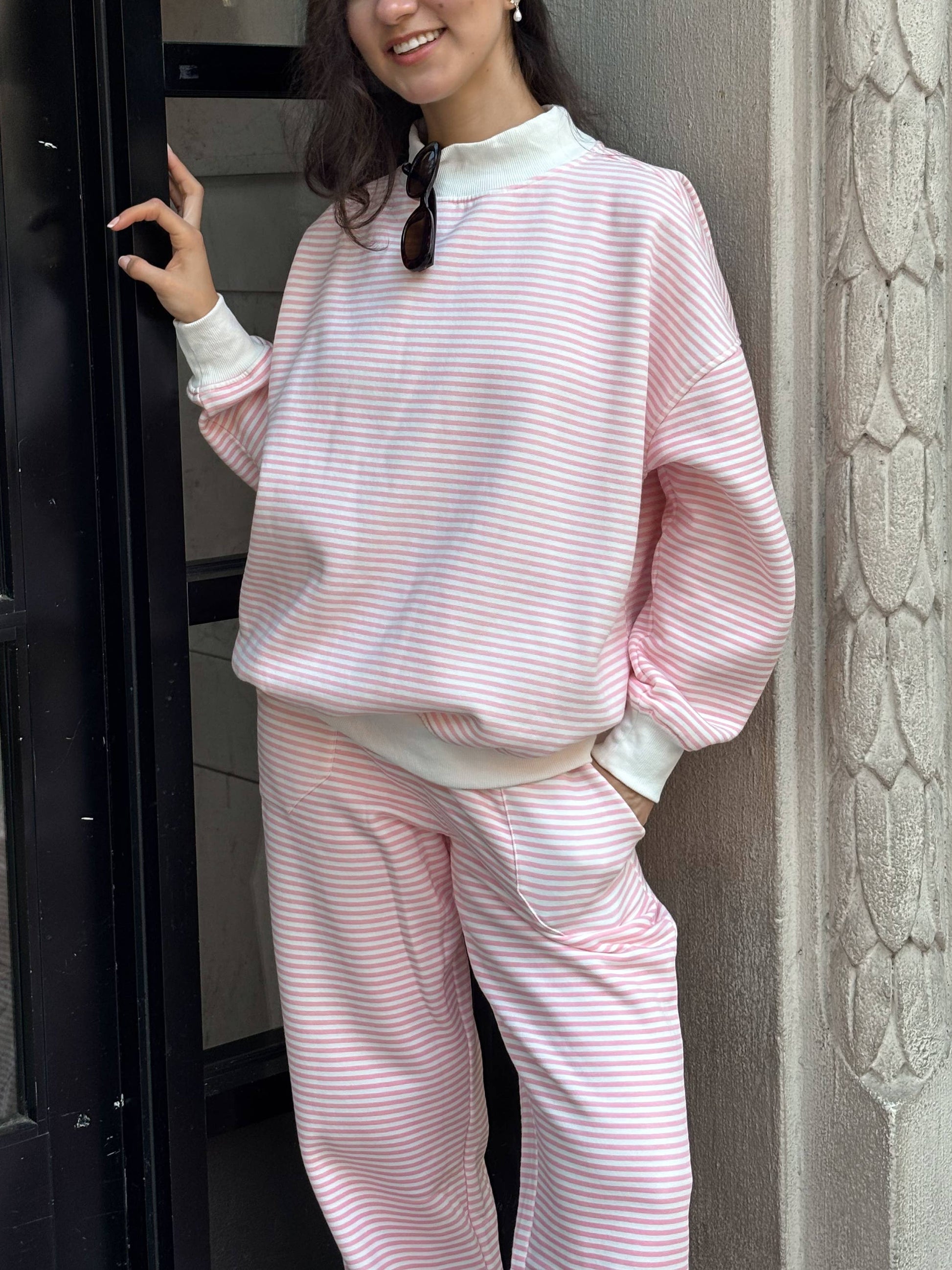 LIGHT PINK AND BIG STRIPED MOCKNECK SWEATSHIRT