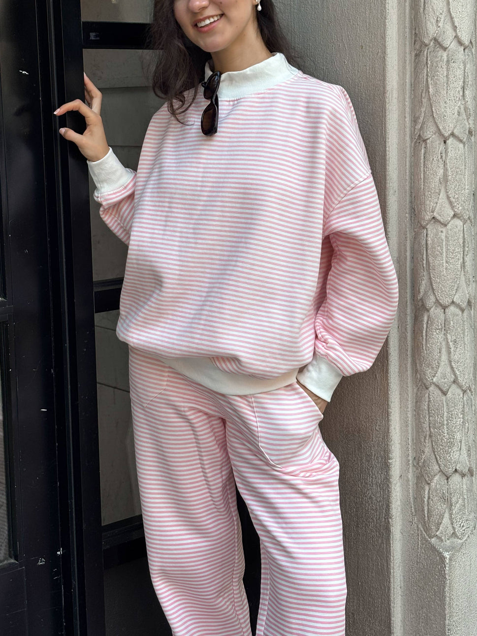 LIGHT PINK AND BIG STRIPED MOCKNECK SWEATSHIRT